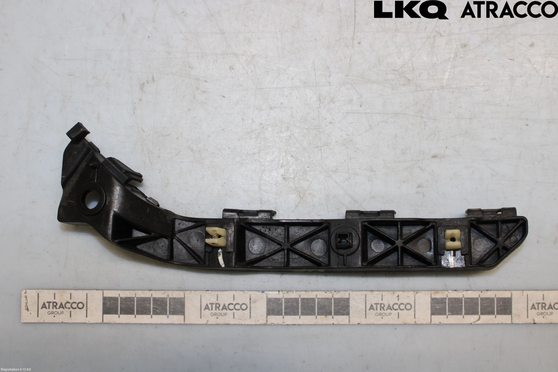 Hyundai i40 08-15 Stötfångarfäste Fram Hö