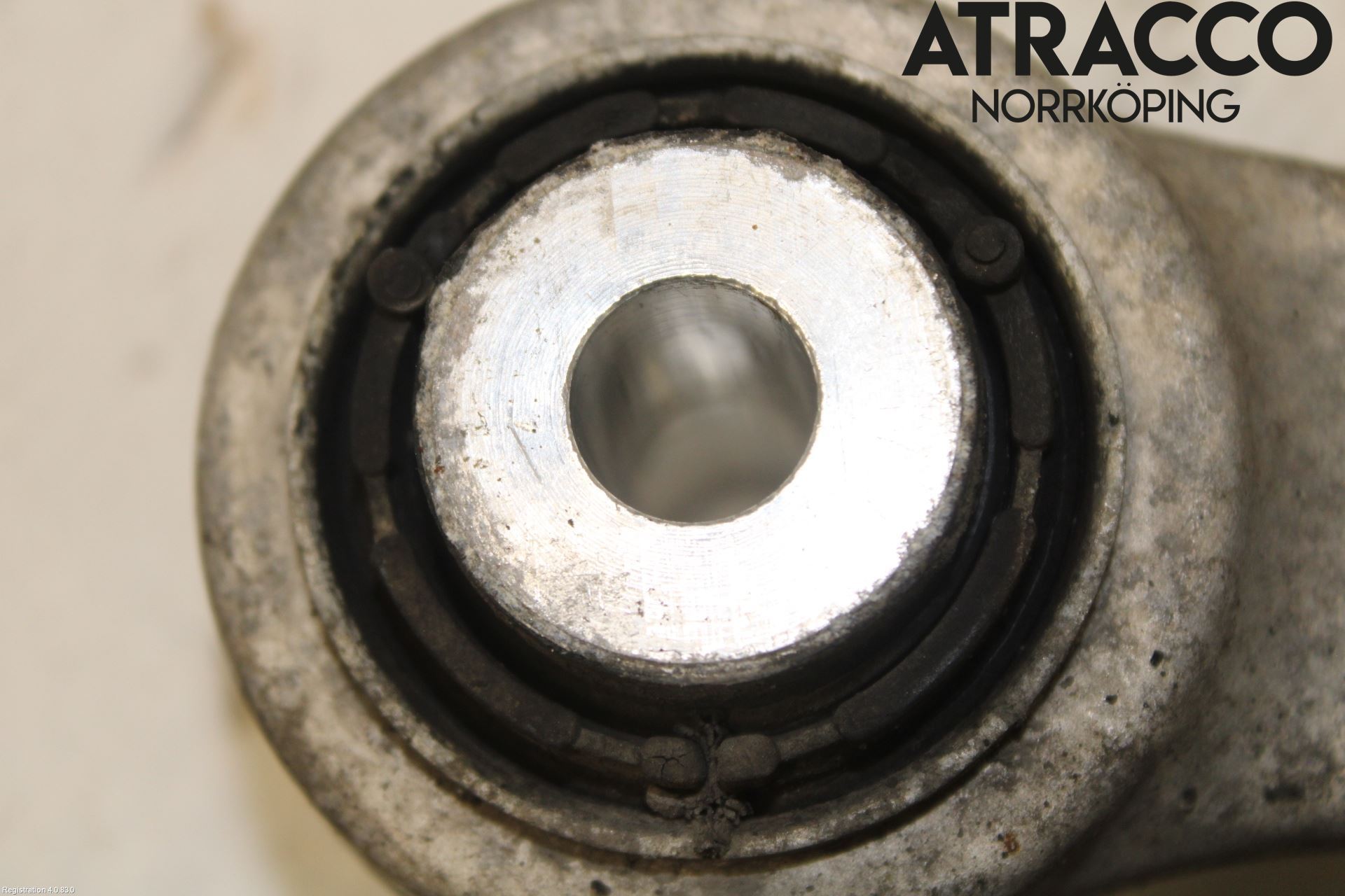 BMW 5 F10/F11/F18 09-17 Bärarm Bak Övre Höger