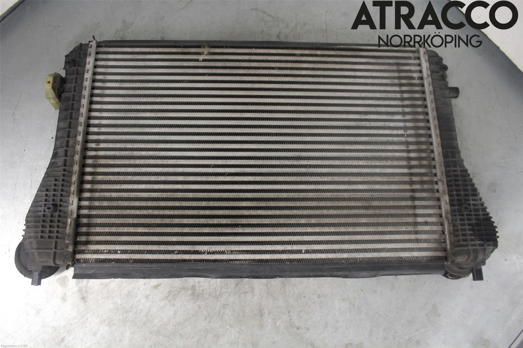Seat LEON 06-12 Laddluft-Intercooler Kyl
