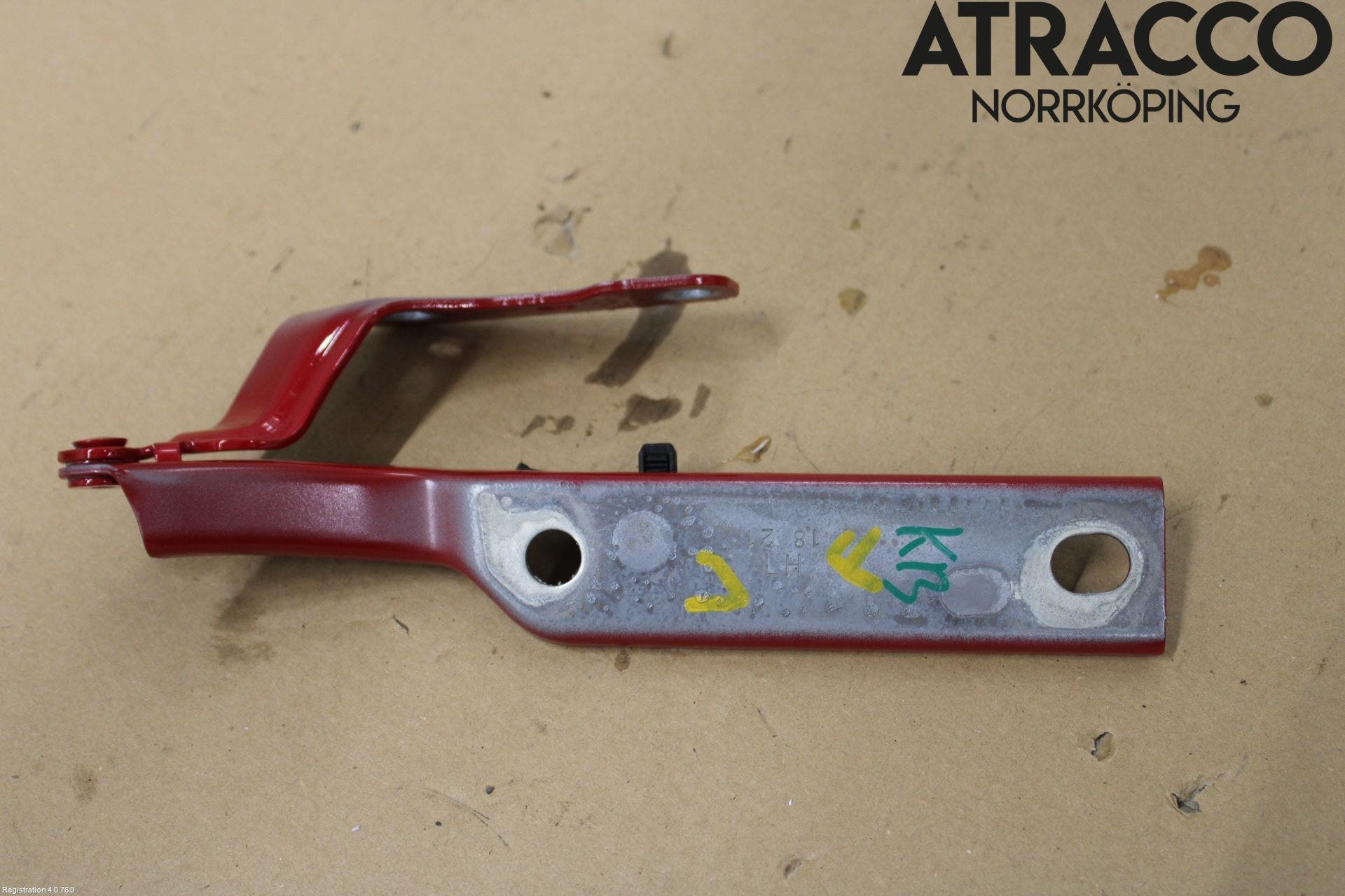 Seat LEON 20- Huvgångjärn