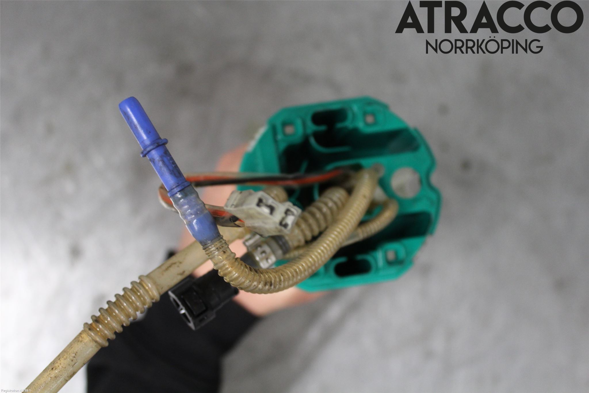 Audi A8/S8 4E  02-09 Bränslepump El