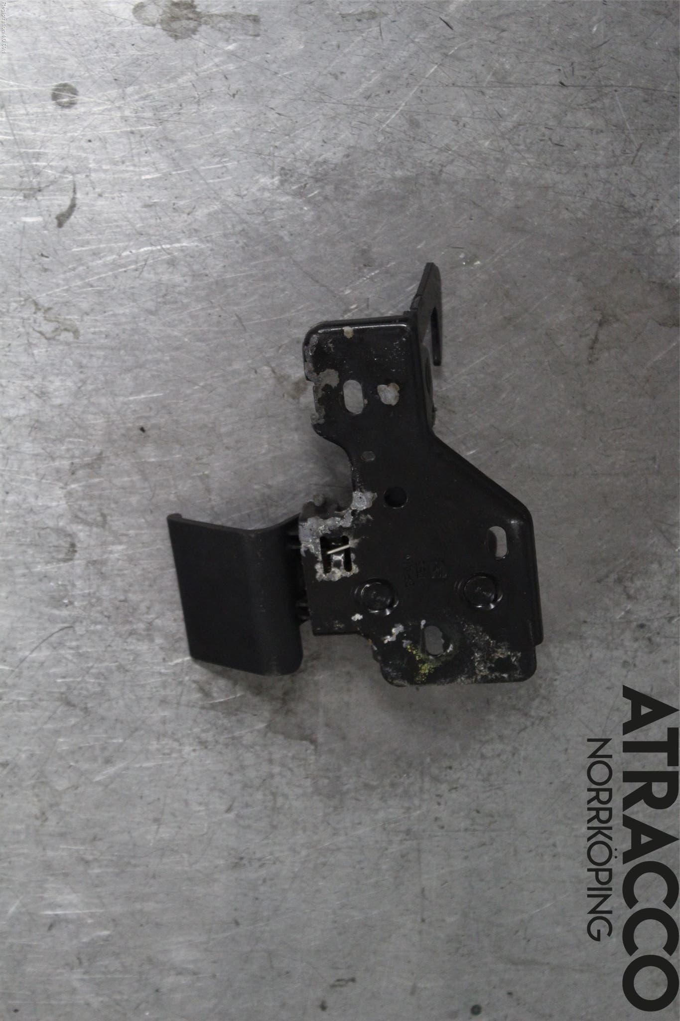 Seat LEON 06-12 Huv Spärr