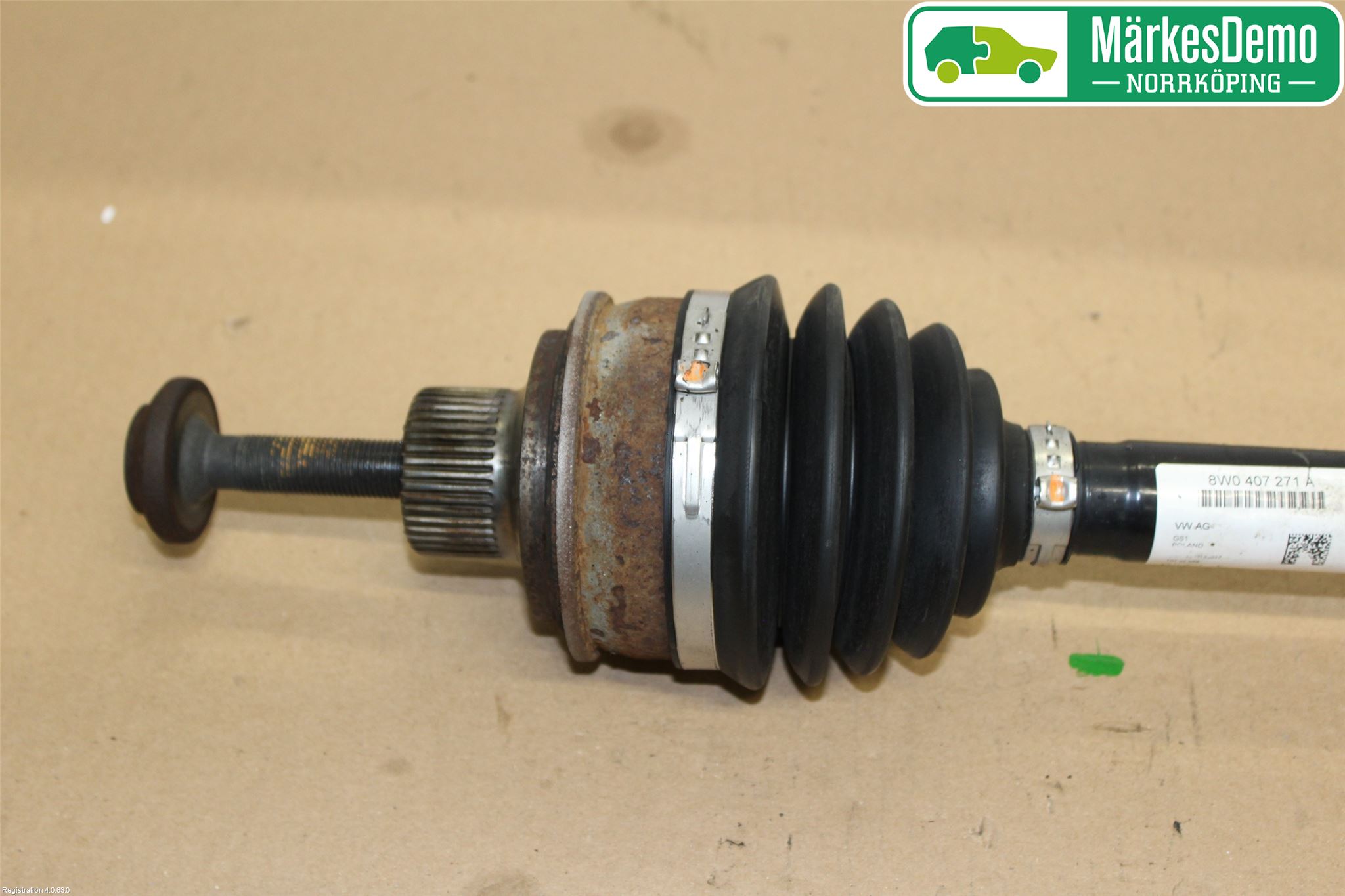 Audi A4/S4 B9 16-19 Drivaxel Fram Höger