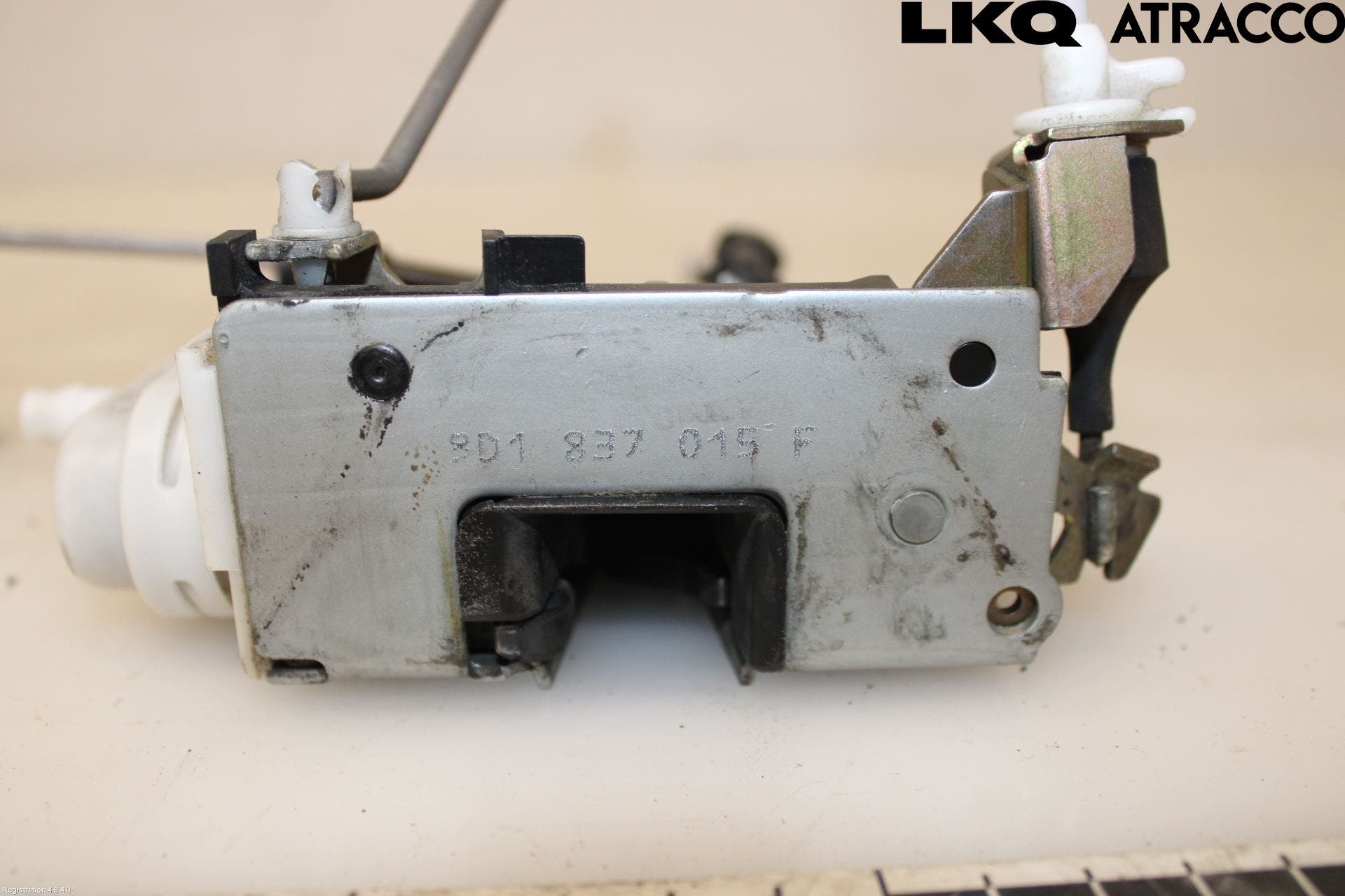 Audi A8/S8 4D 94-02 Låskista-Dörrlås