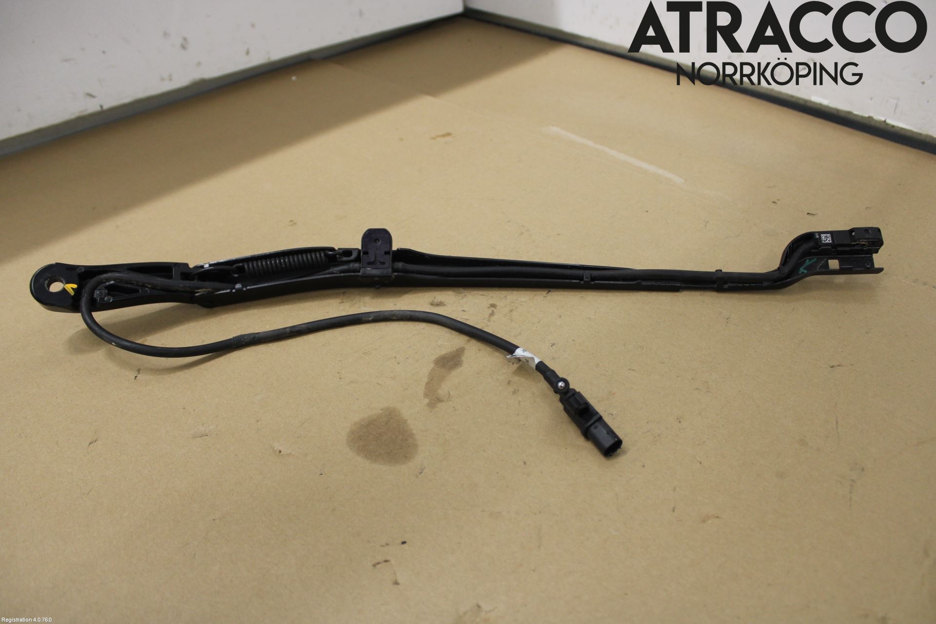 Jaguar I-PACE 18- Torkararm Armar Vindruta