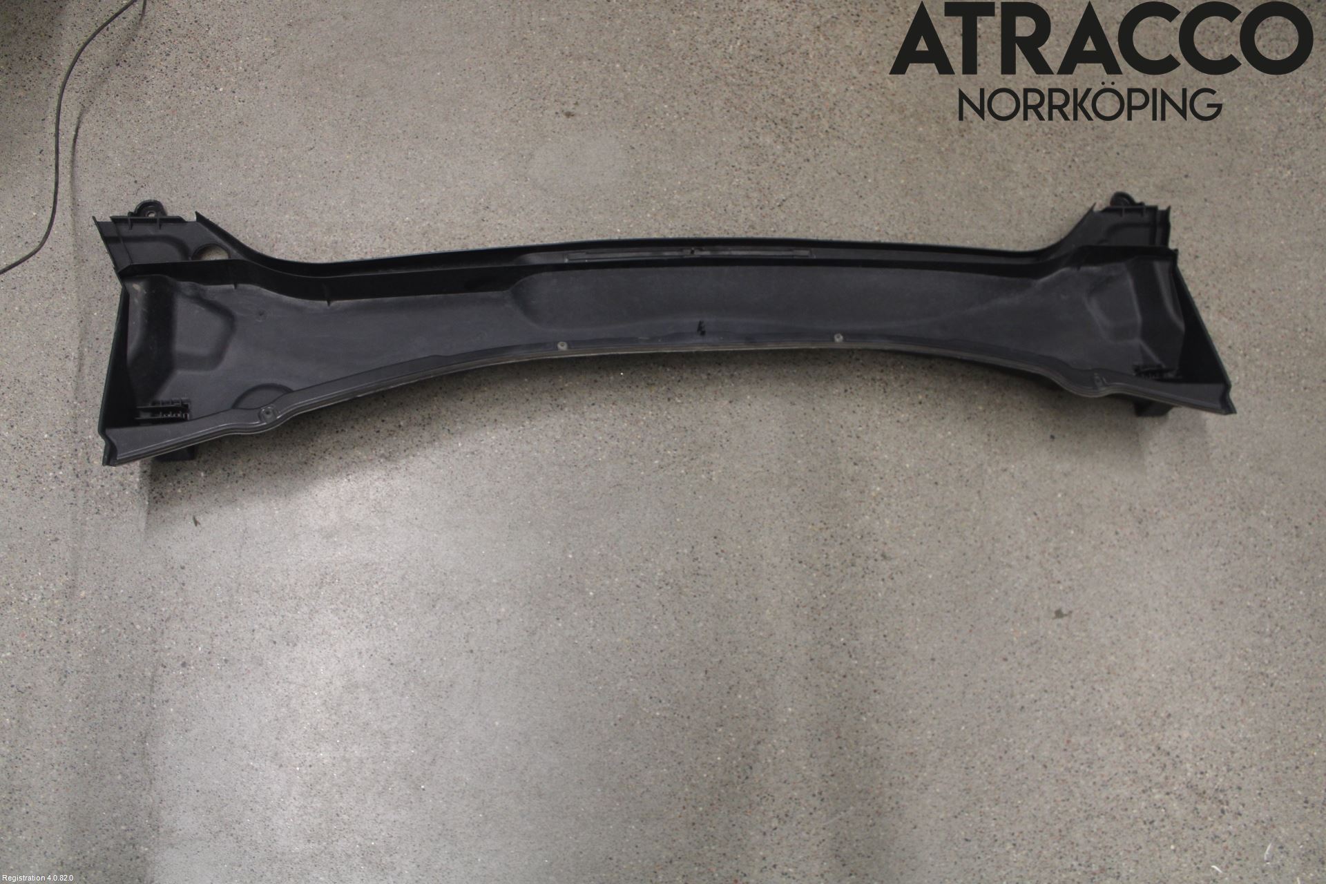 BMW X1 F48 15-22 Torpedplåt-Torpedplast