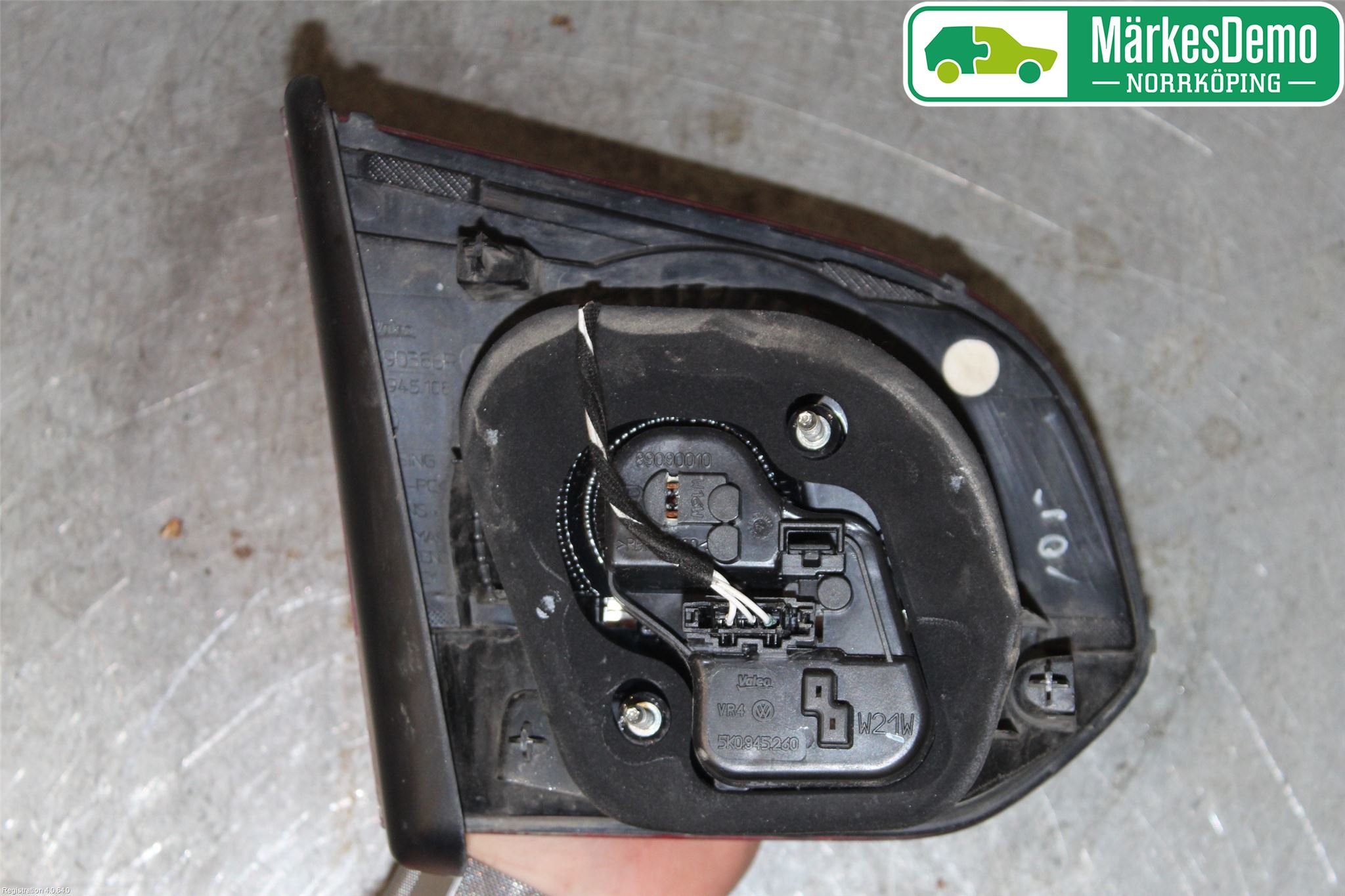 Volkswagen VW GOLF VI 09-13 Bakljus Lucka Hö