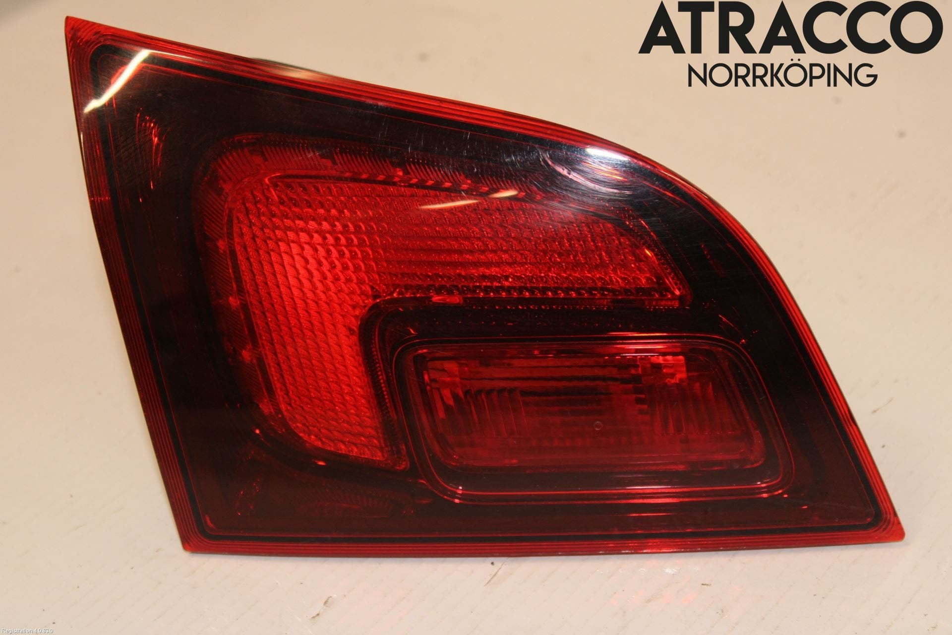 Opel ASTRA J 10-15 Bakljus Lucka Vä