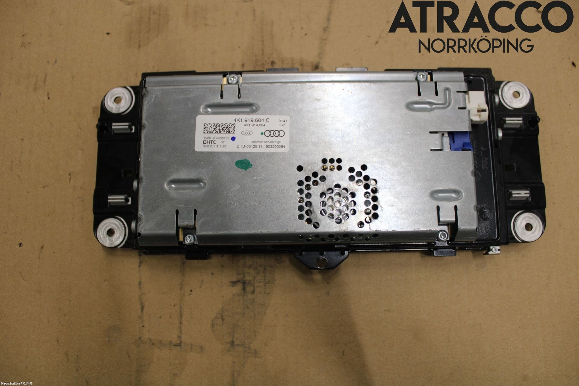 Audi A6 F2/C8 19- Bildskärm