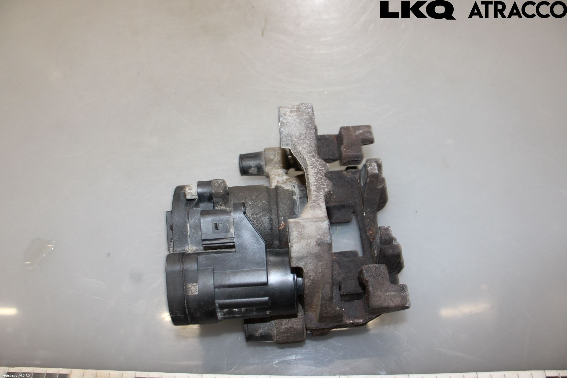 Volkswagen VW T-ROC 18- Bromsok Bak Vänster