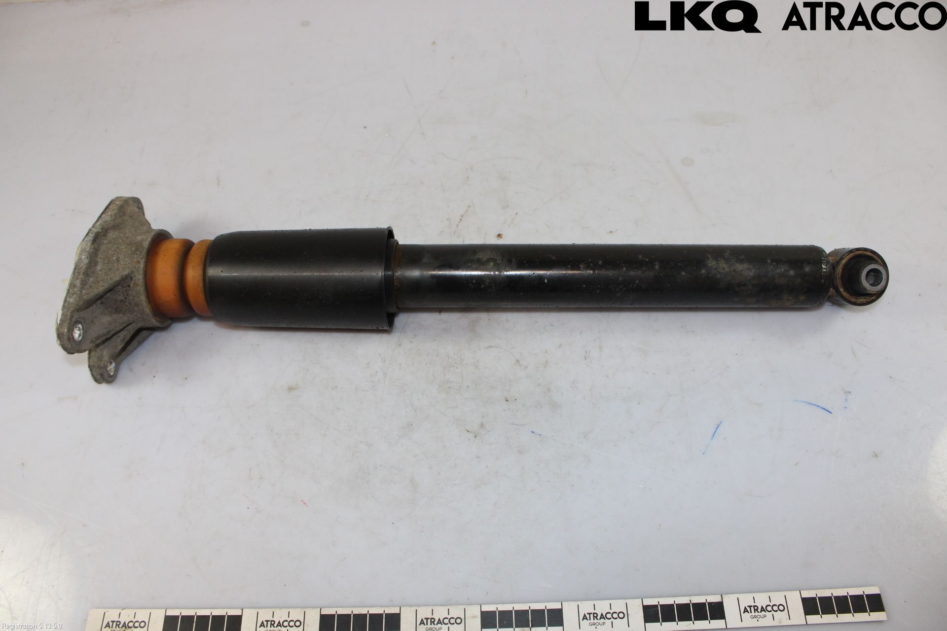 BMW 3 F30/F31/F80 12-19 Stötdämpare Bak