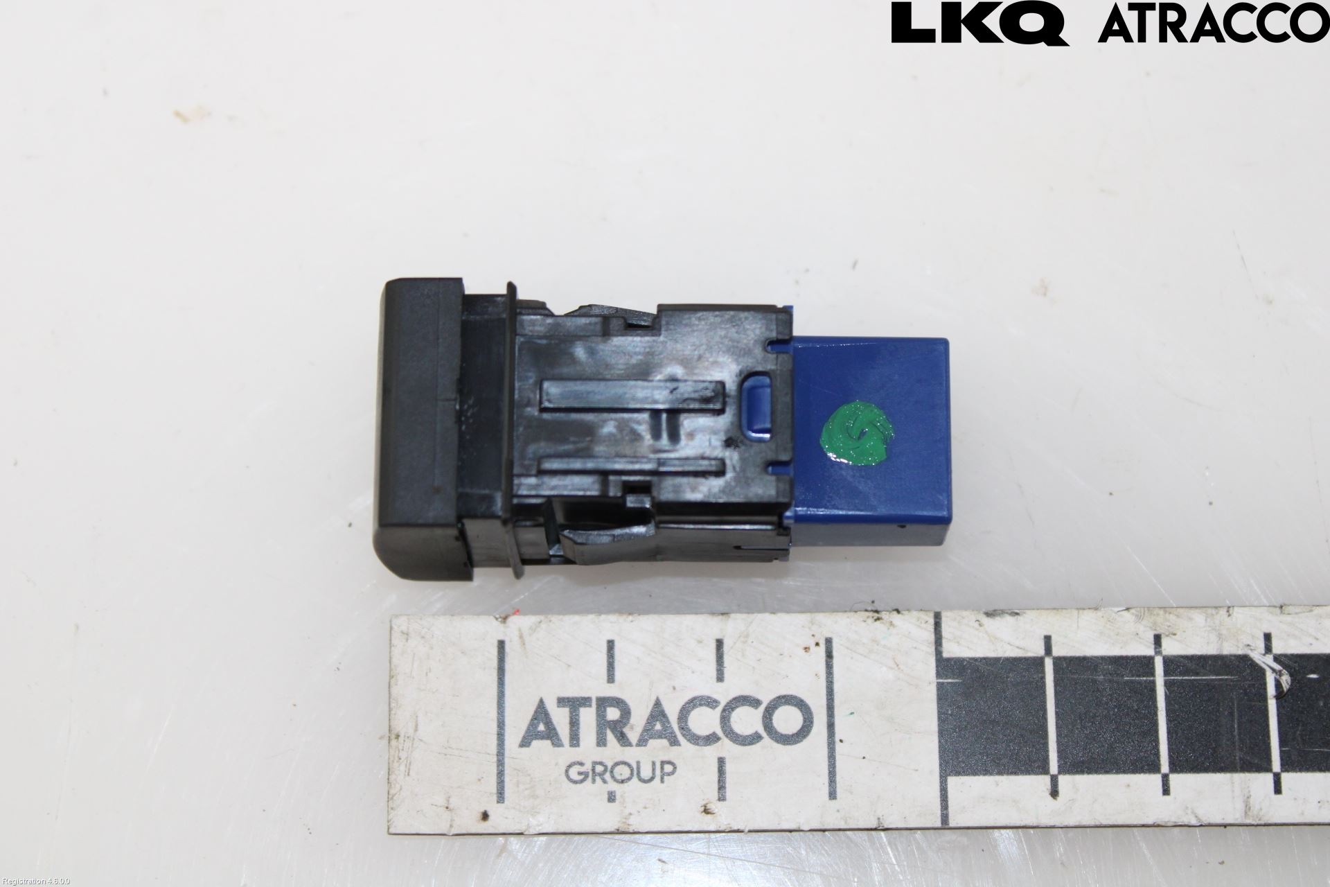 Toyota COROLLA 19- Strömställare Övrigt