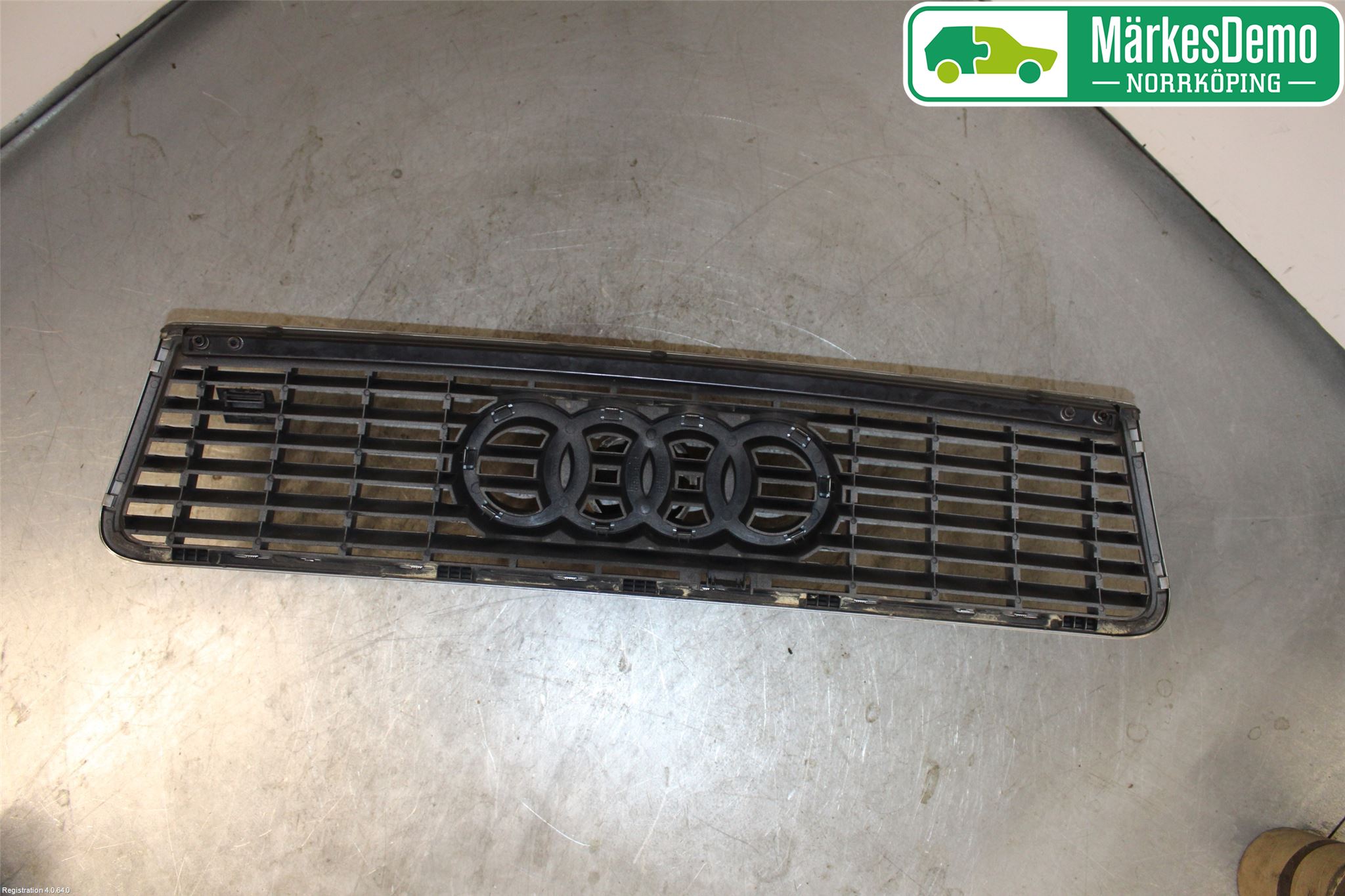 Audi A6/S6     97-05 Grill Komp