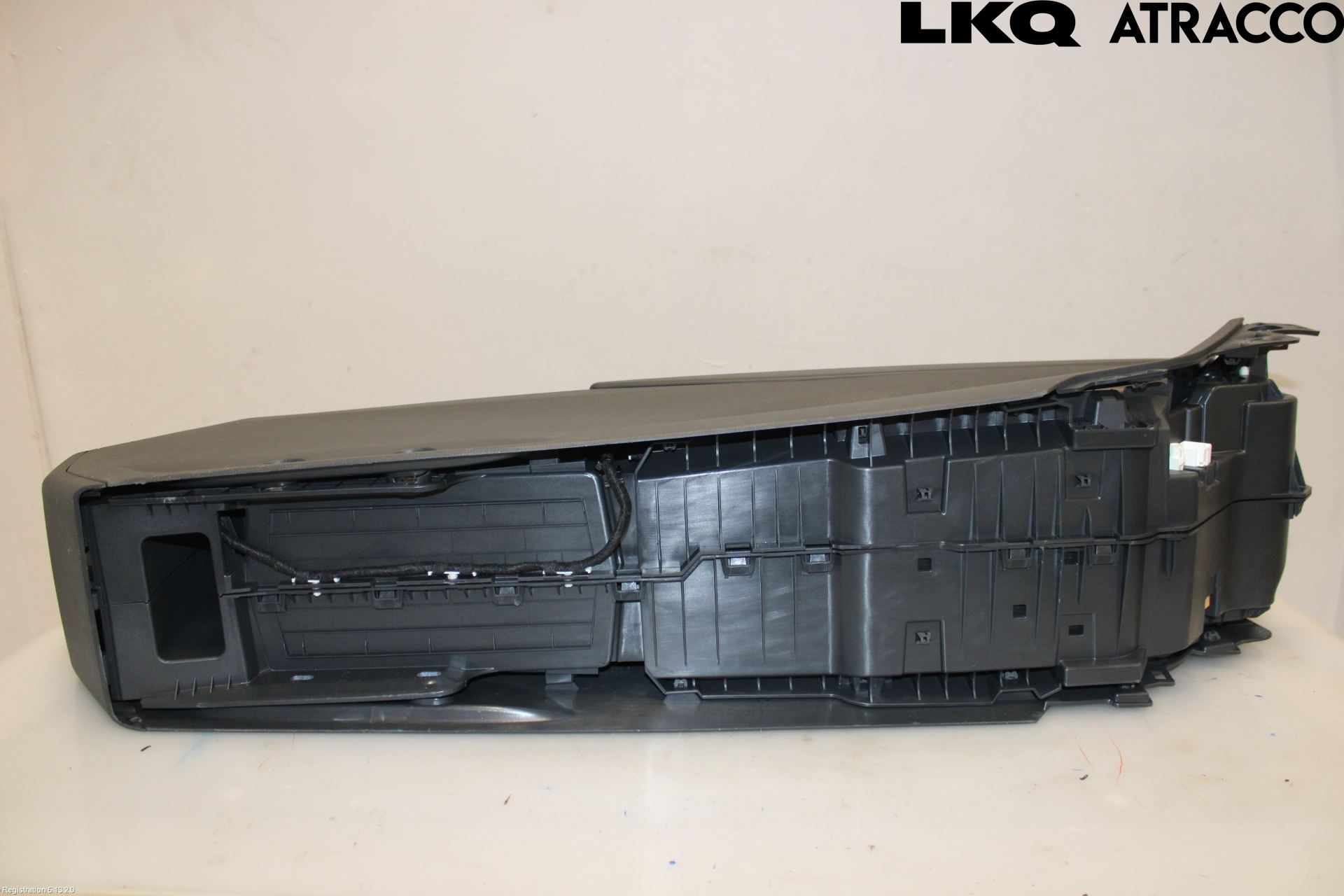 Volkswagen VW ID.7/TOURER 24- Inr Tunnelfack