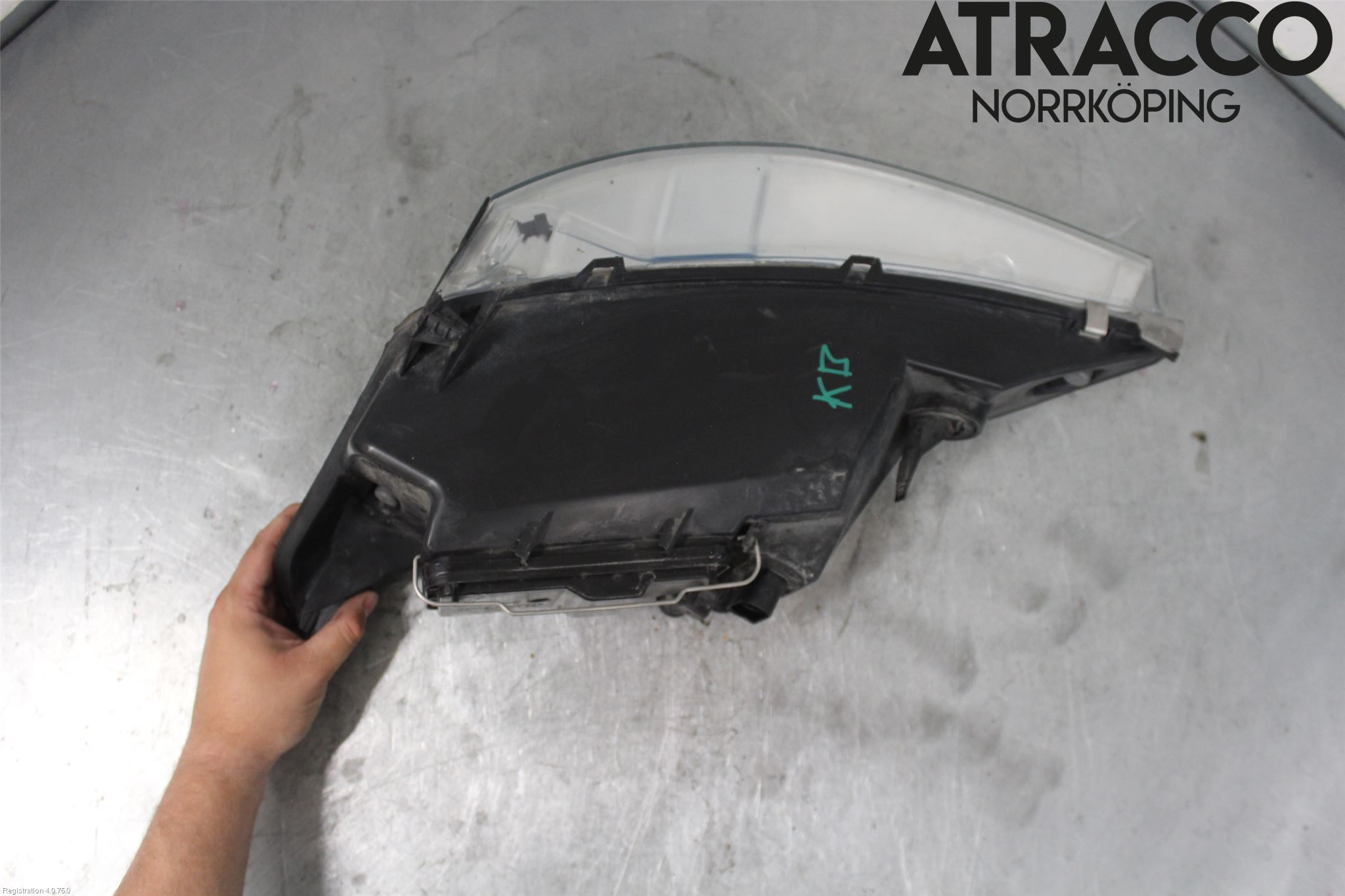 Ford FOCUS     99-04 Strålkastare Höger