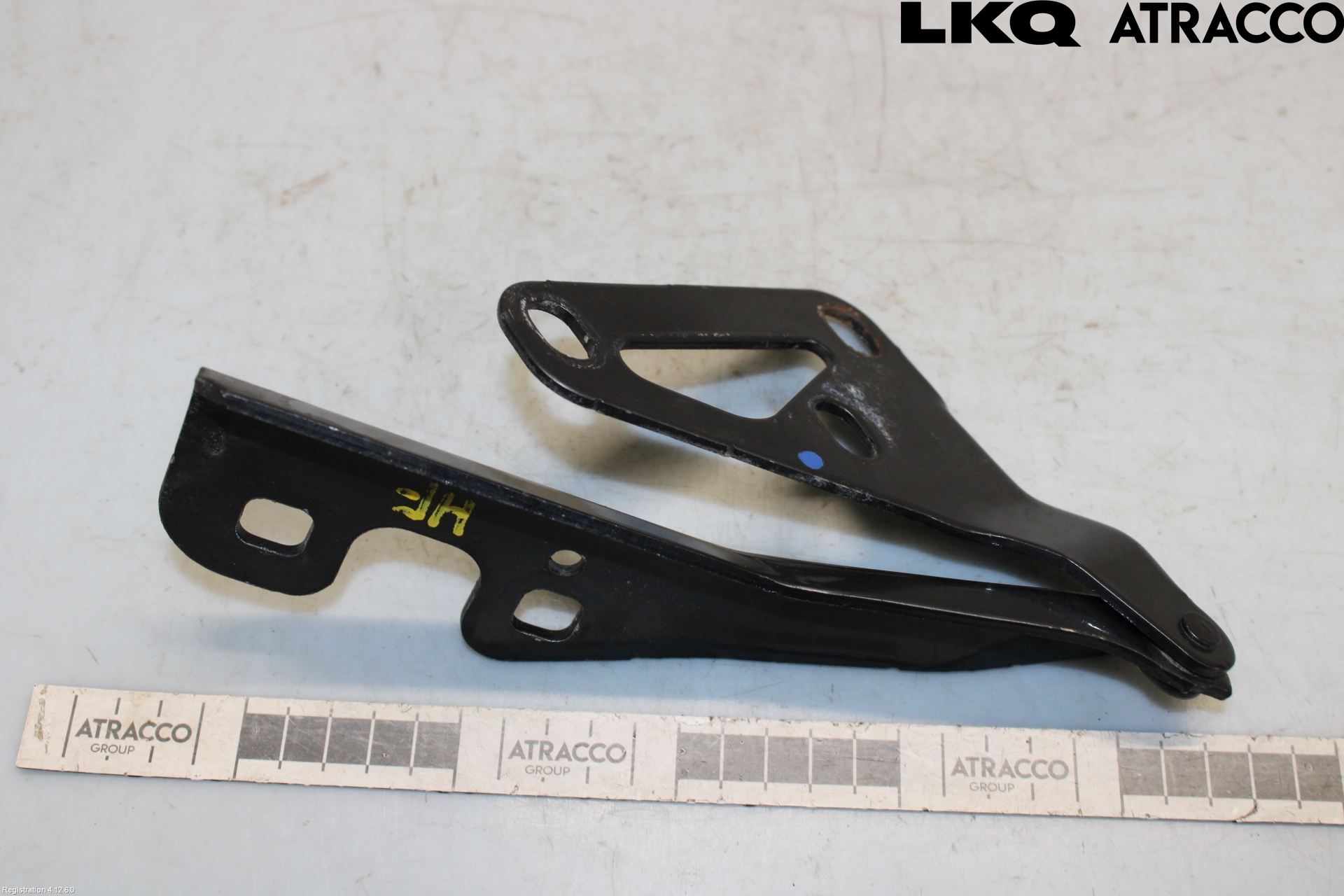Opel ASTRA H 04-12 Huvgångjärn