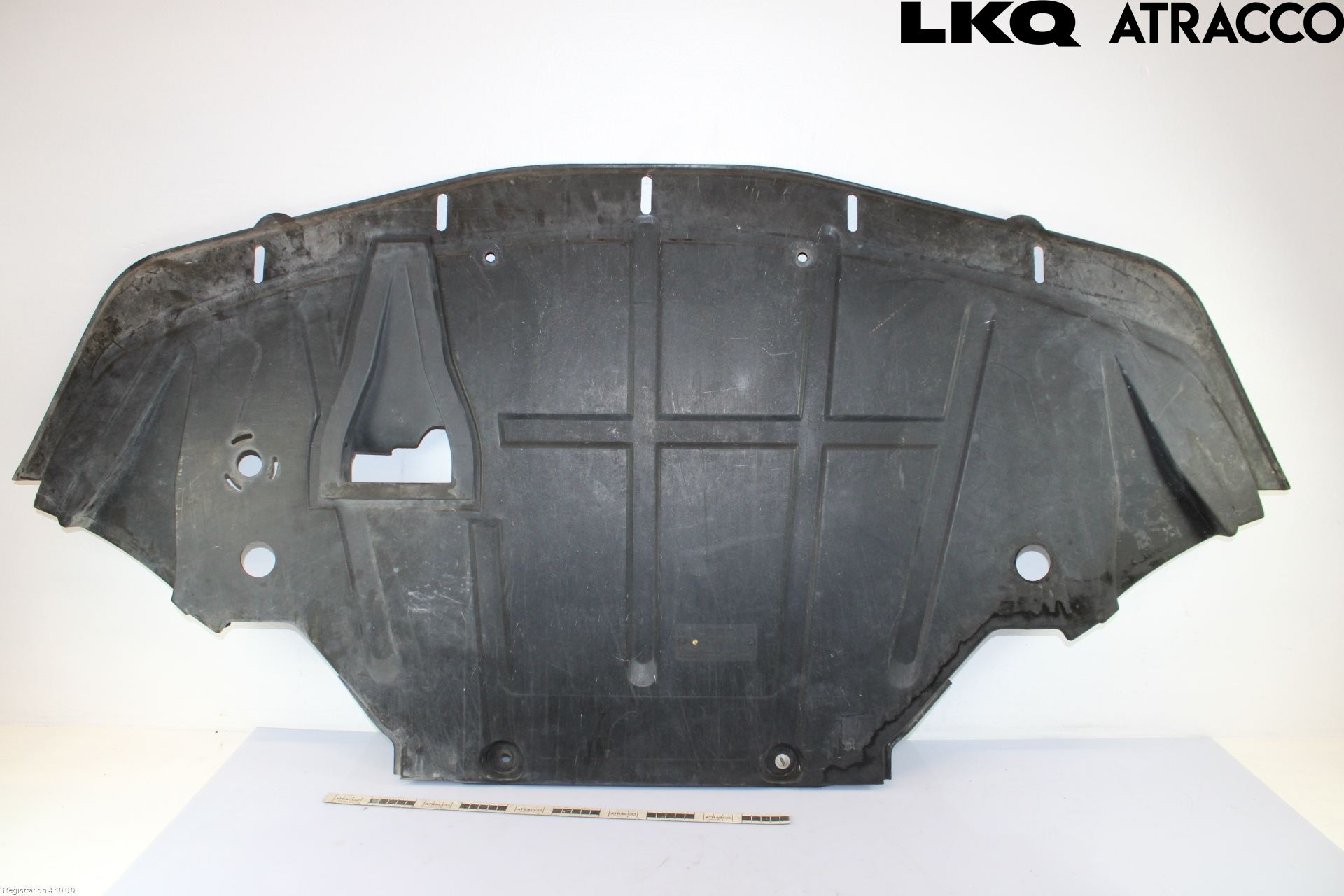 Audi A8/S8 4D 94-02 Hasplåt Plåt-Plast