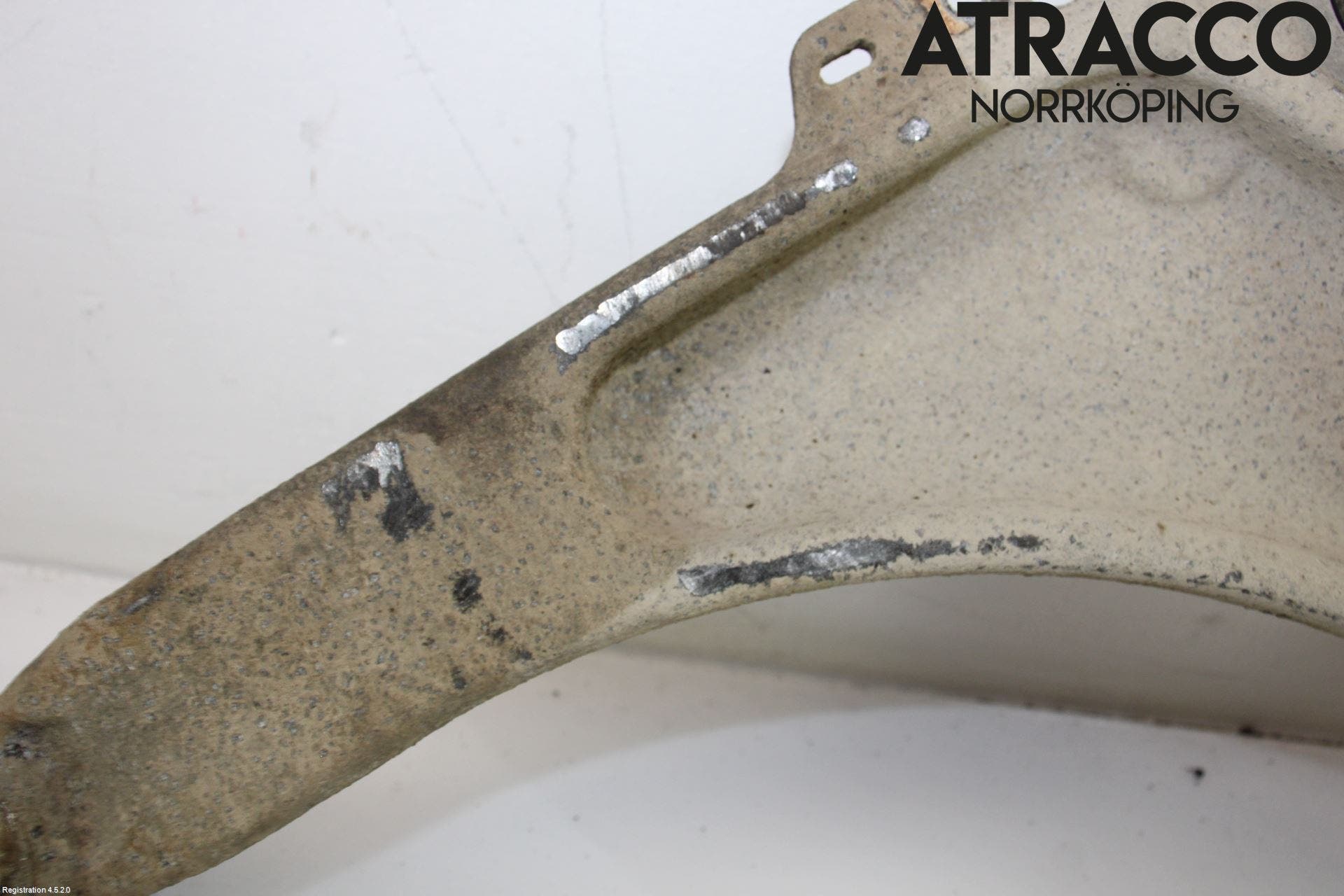 Volvo V70 14-16 Bärarm Fram Undre Hö