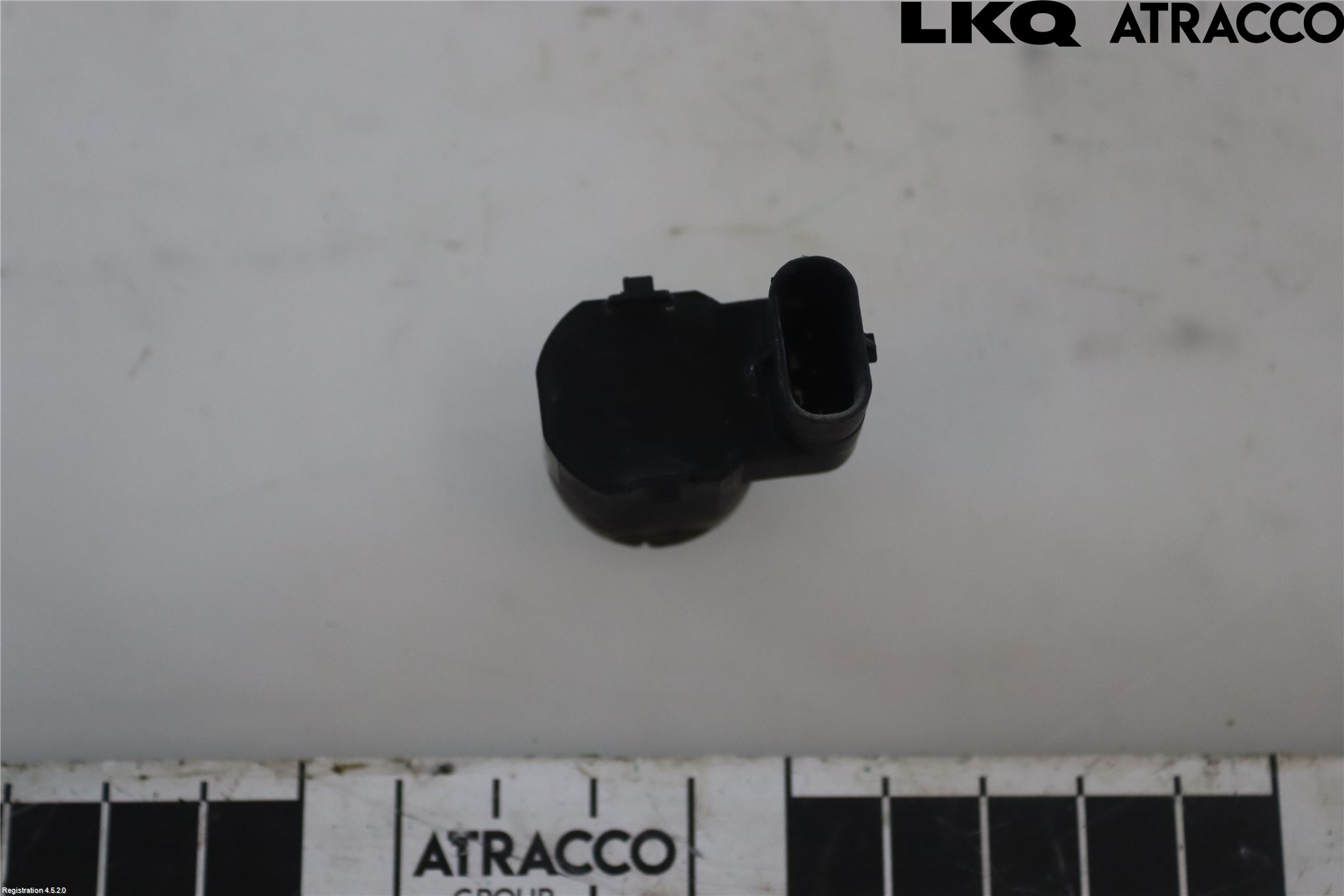 Skoda SUPERB 09-15 Parkeringshjälp Frontsensor