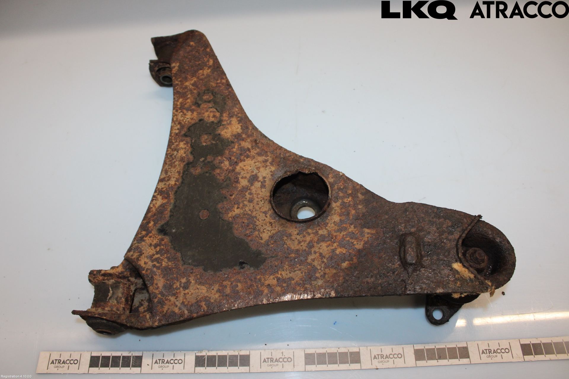 Volkswagen VW K70 Bärarm Fram Undre Vä