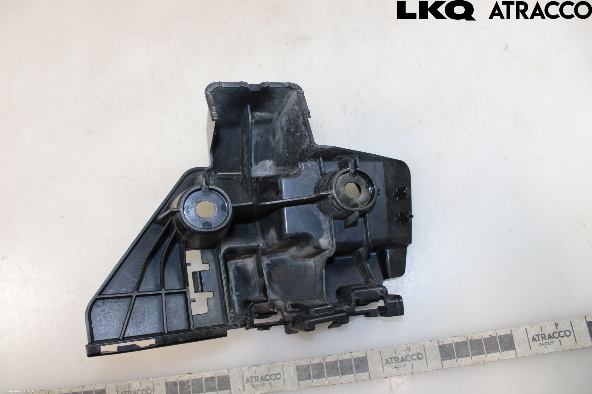 Volkswagen VW ID.7/TOURER 24- Stötfångarfäste Bak Hö