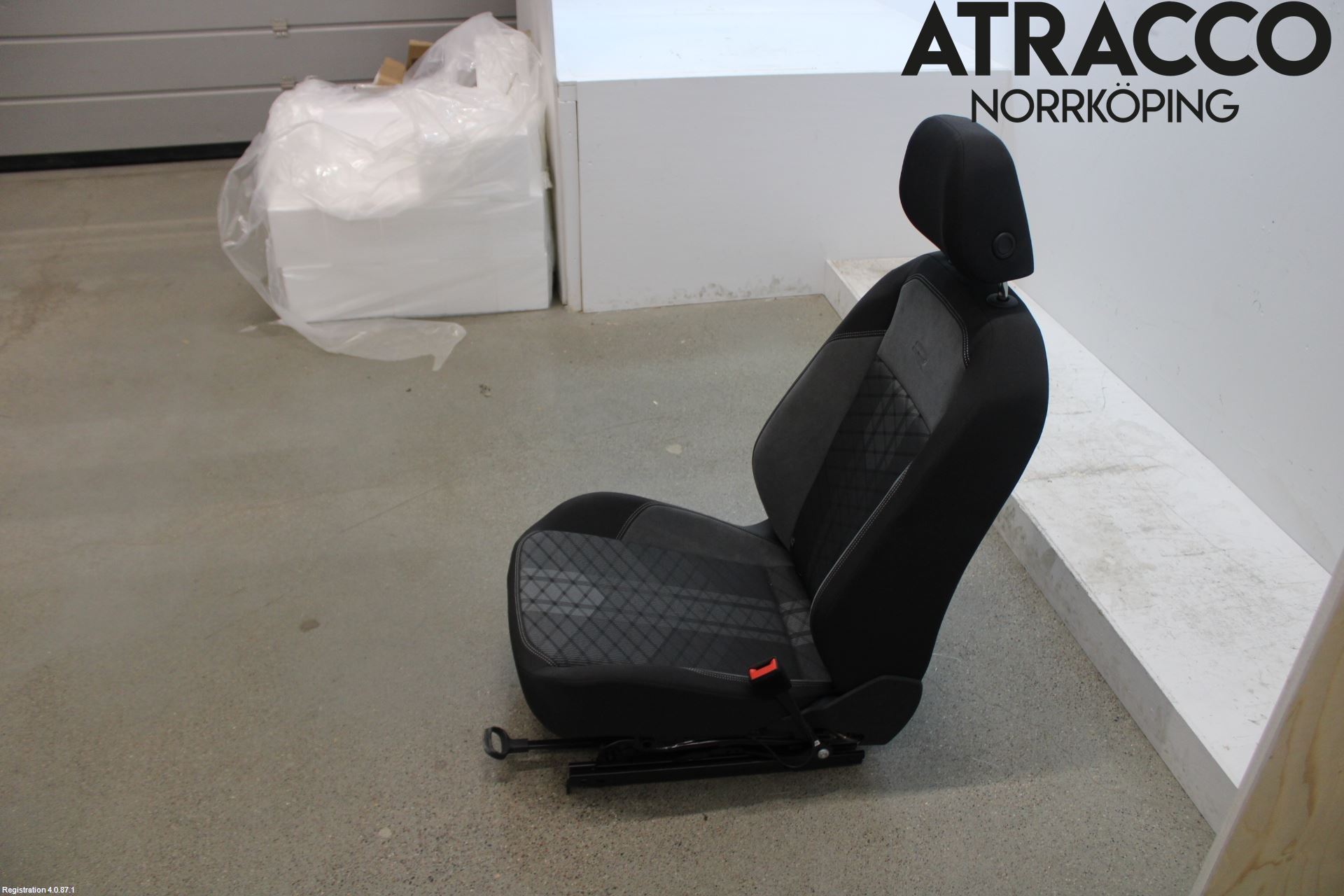Volkswagen VW TAIGO 22- Inredning Stol Fram Hö