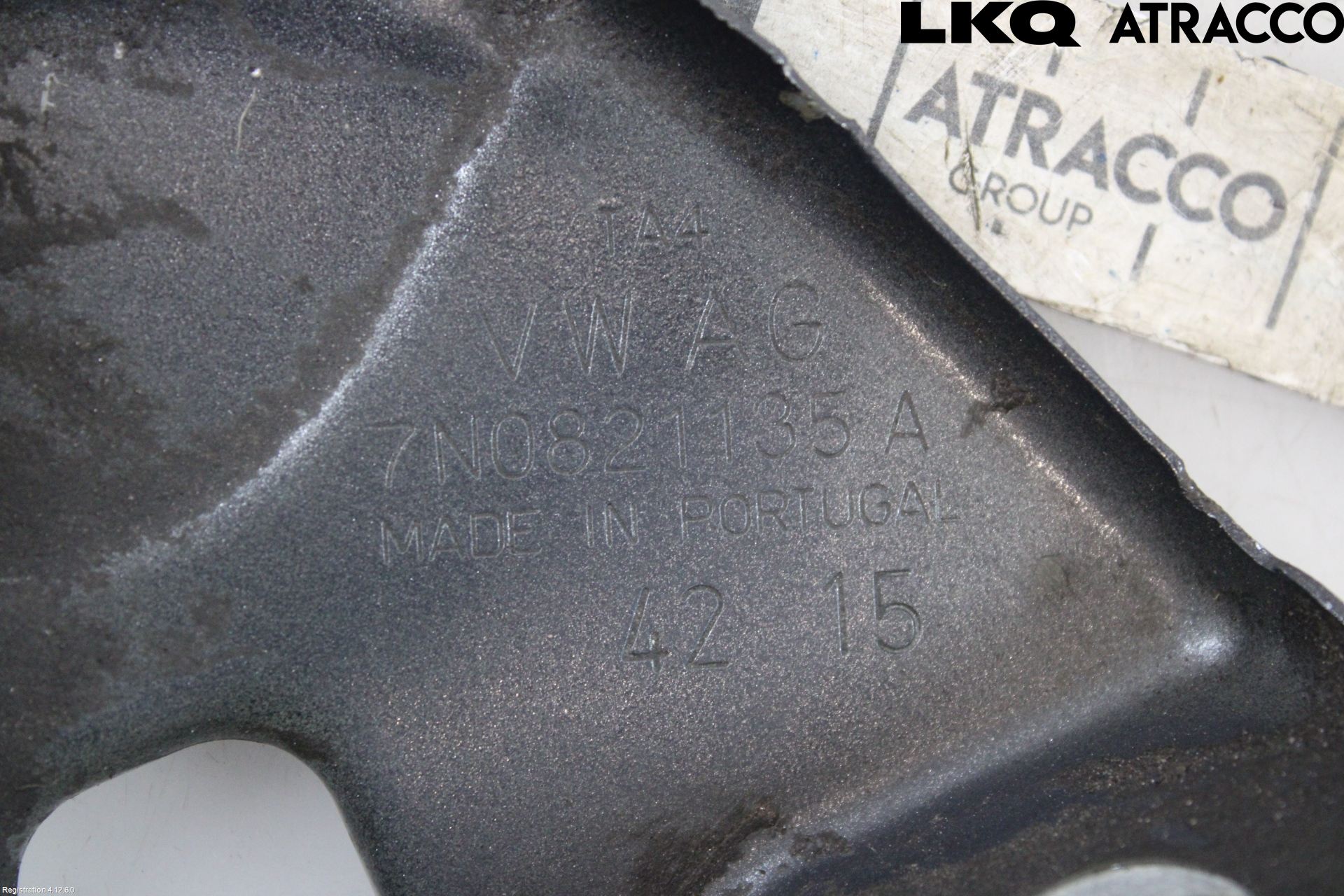 Volkswagen VW SHARAN 11- Skärmfäste Fram Vä