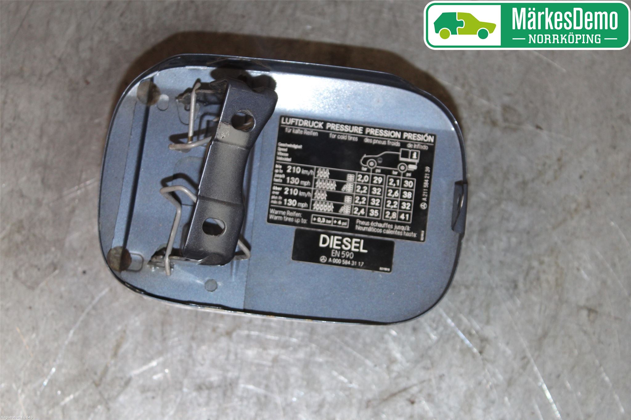 Mercedes-Benz MB E-KLASS (W211) 02-09 Tanklucka