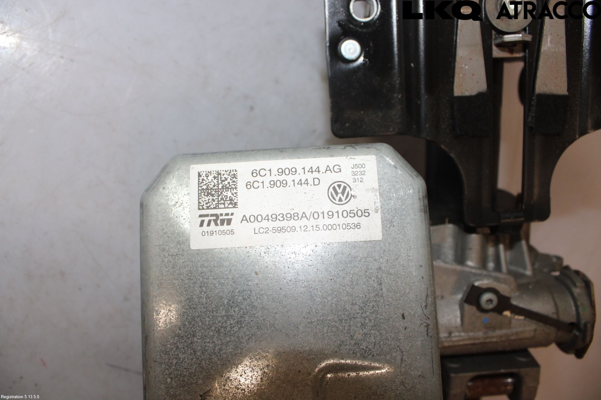 Skoda FABIA 15-21 Rattaxelagg Justerbart