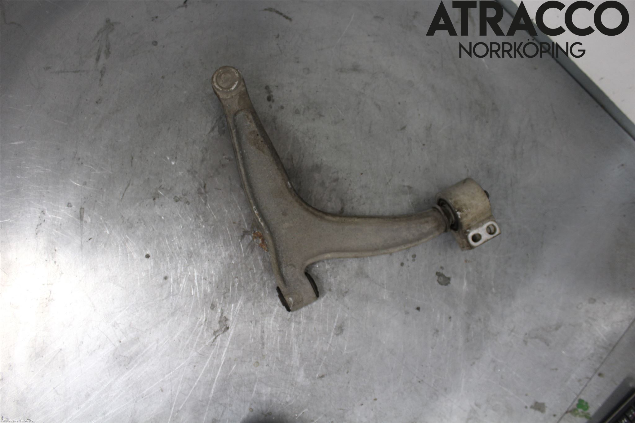 Saab 9-3 VER2/VER3 08-15 Bärarm Fram Undre Vä