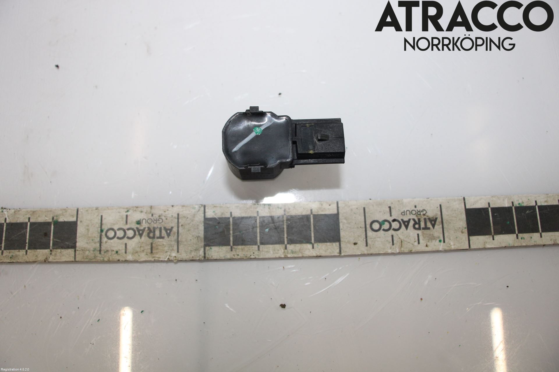 Ford S-MAX 15- Parkeringshjälp Frontsensor