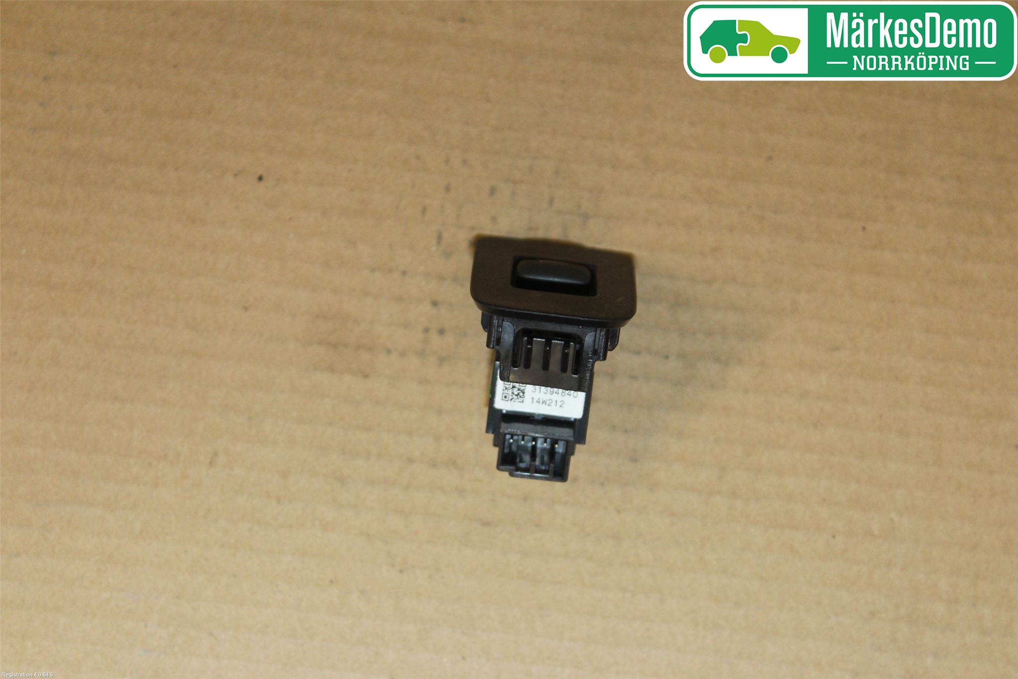 Volvo V40 12-19 Strömställare Elhiss