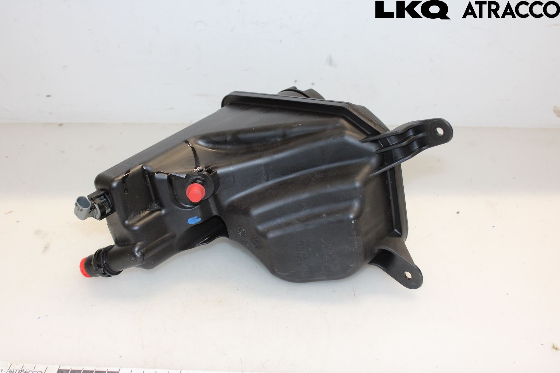 BMW 1 E87/81 5D/3D 03-11 Expansionstank