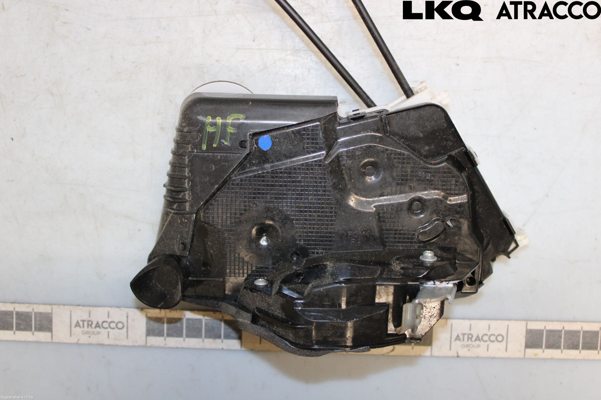 Toyota YARIS XP130 15-20 Låskista-Dörrlås