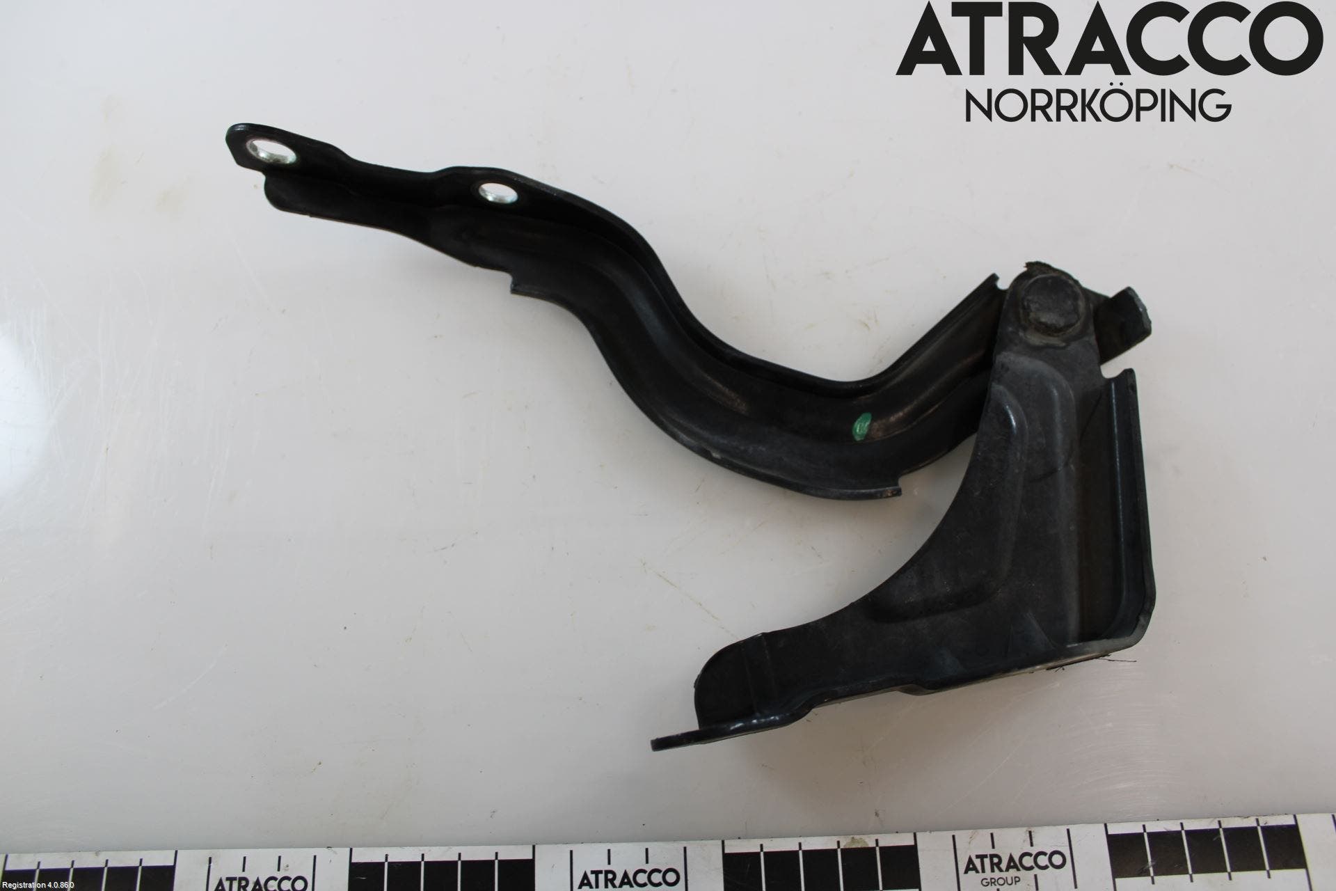 Hyundai i30 GD 13-17 Huvgångjärn