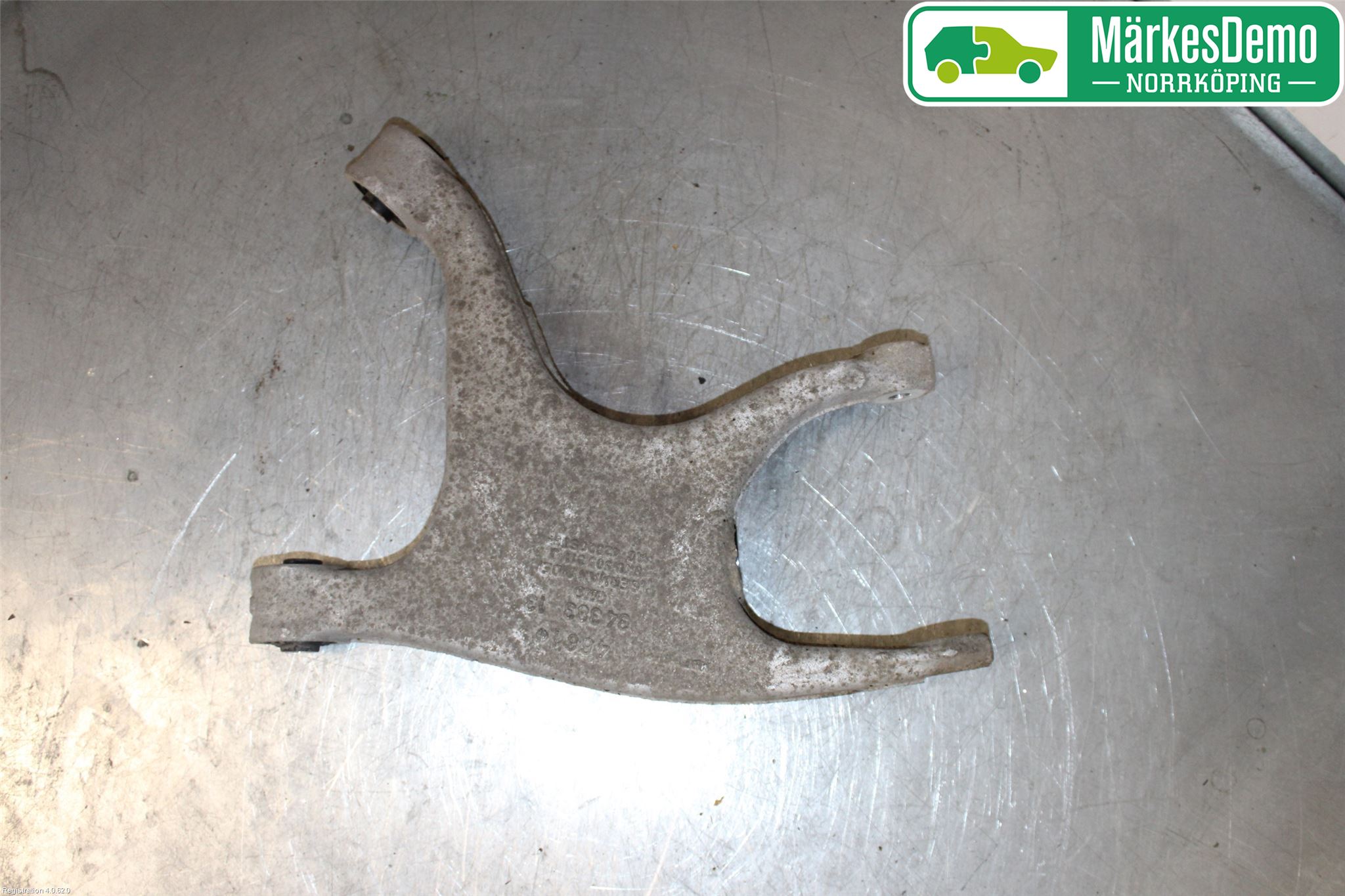 Audi A4 12-15 Bärarm Bak Vänster