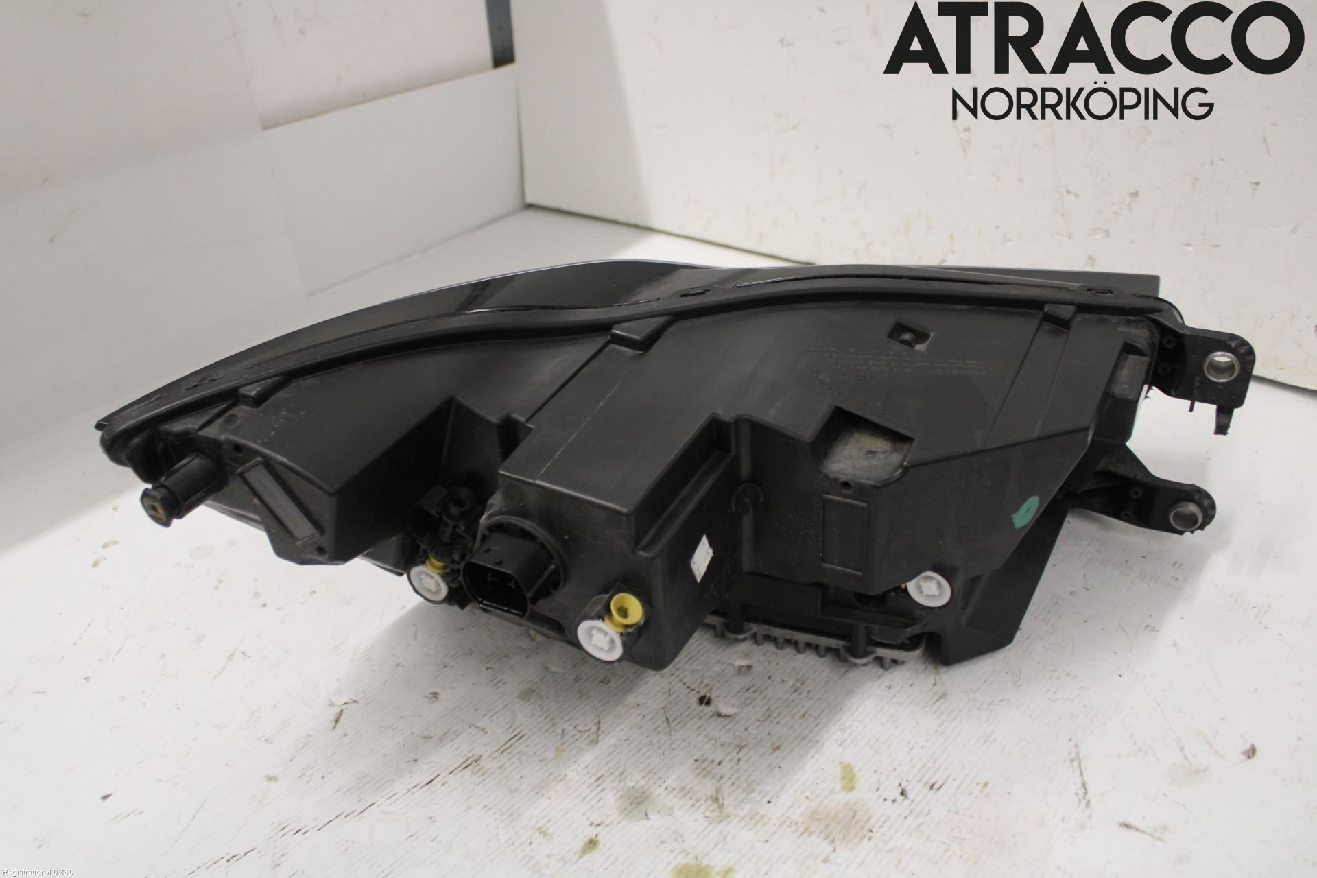 Jaguar I-PACE 18- Strålkastare Vänster