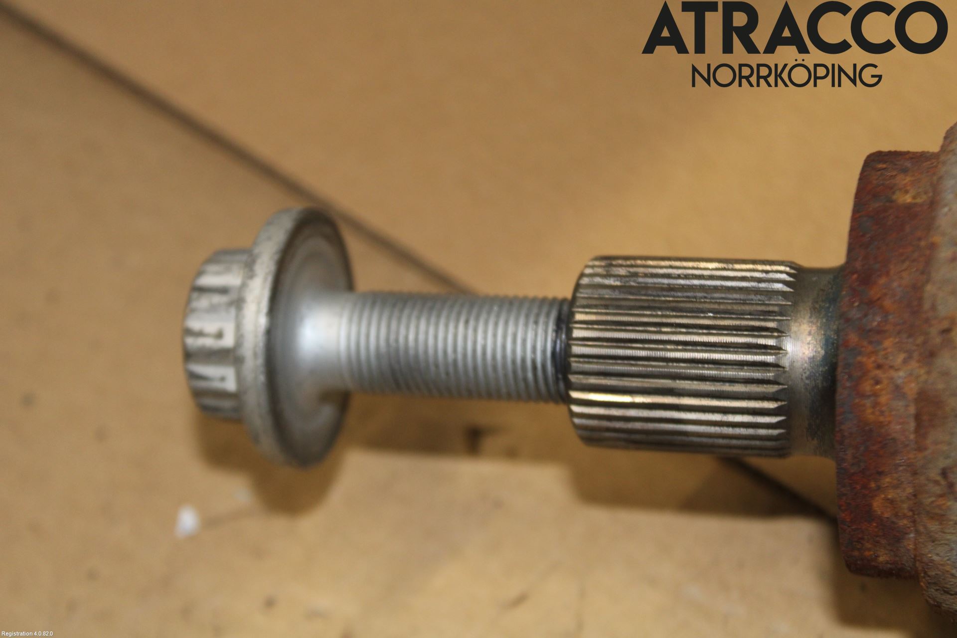 Volkswagen VW PASSAT 15-19 Drivaxel Fram Höger