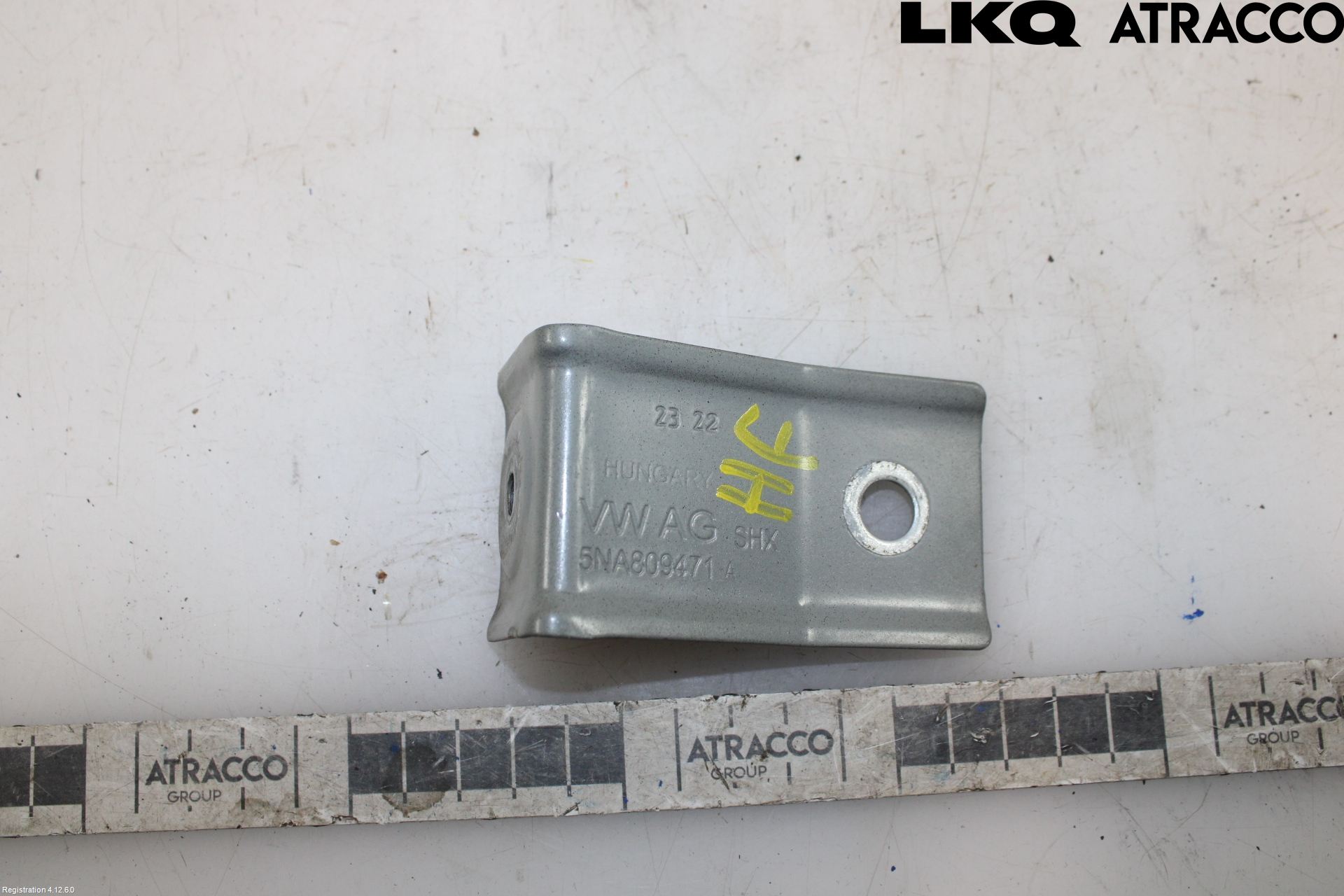 Volkswagen VW TIGUAN 16-24 Skärmfäste Fram Hö