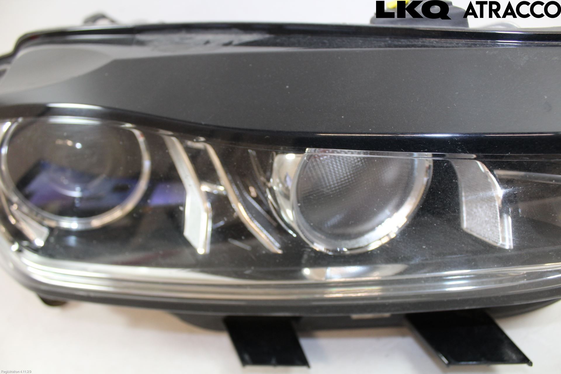 Jaguar XE (X760) 15-24 Strålkastare Höger