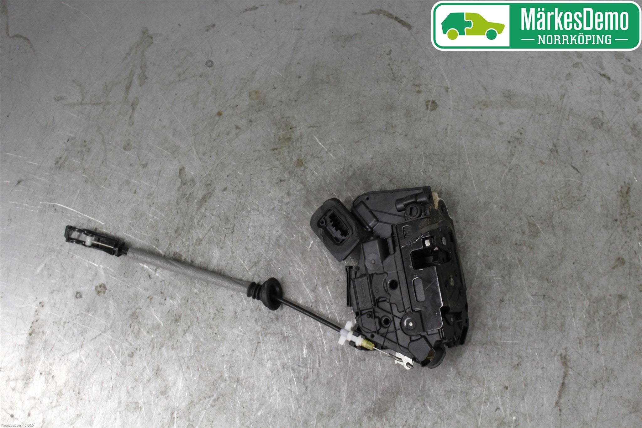 Volkswagen VW POLO 10-17 Låskista-Dörrlås