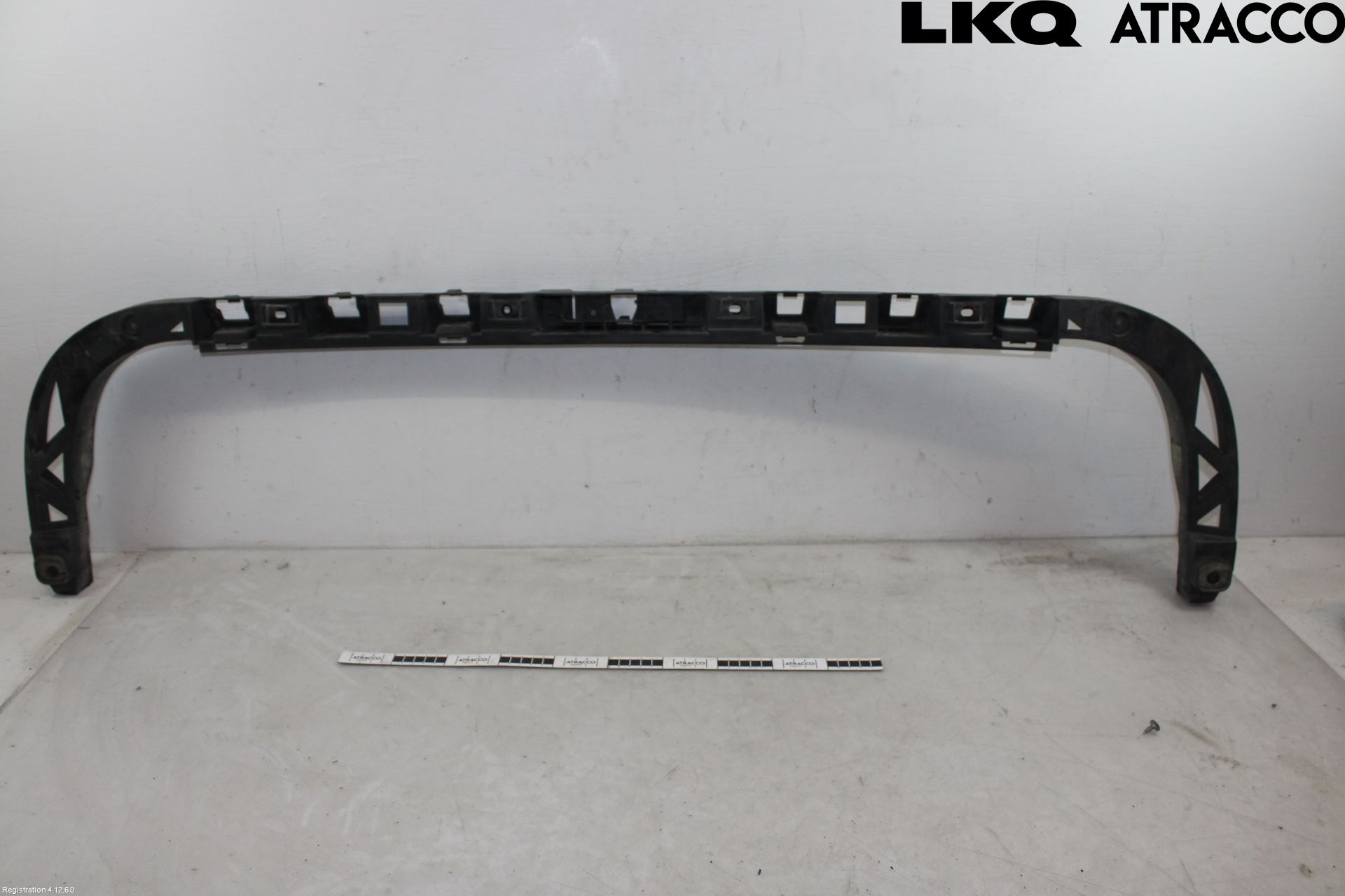 Volkswagen VW PASSAT 05-11 Stötfångardel Bak Mitt