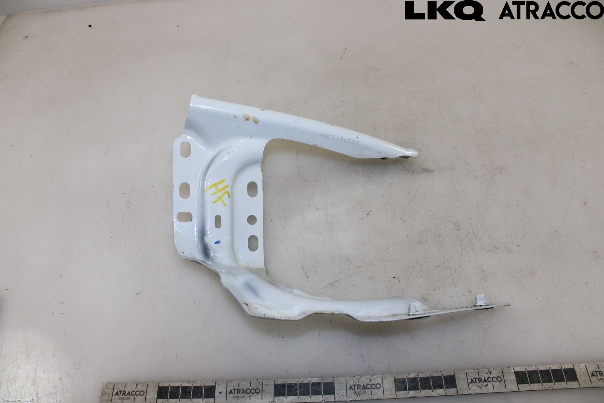 Volkswagen VW TIGUAN 16-24 Skärmfäste Fram Hö