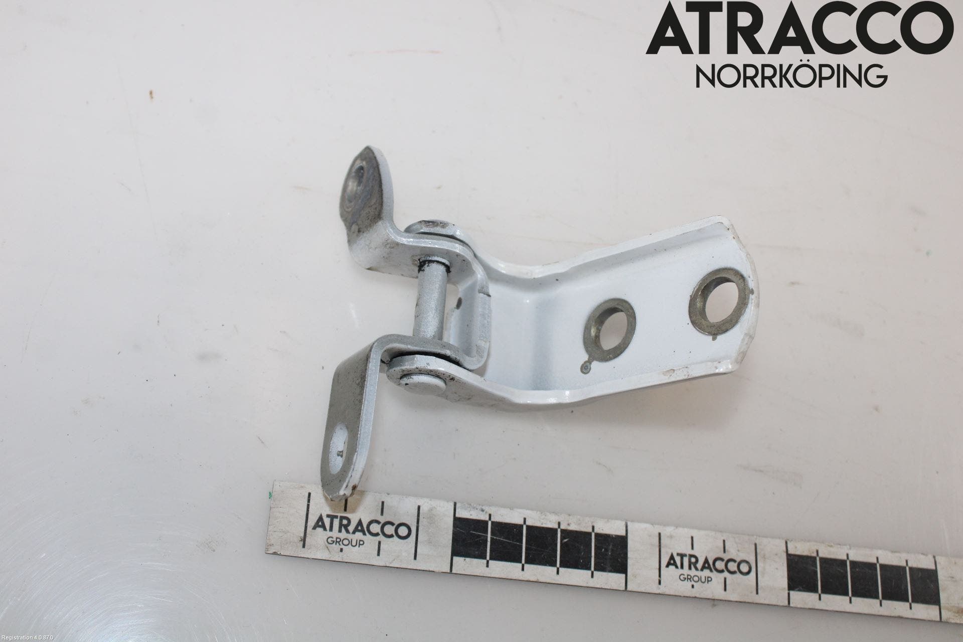 Toyota YARIS XP130 12-14 Dörrgångjärn