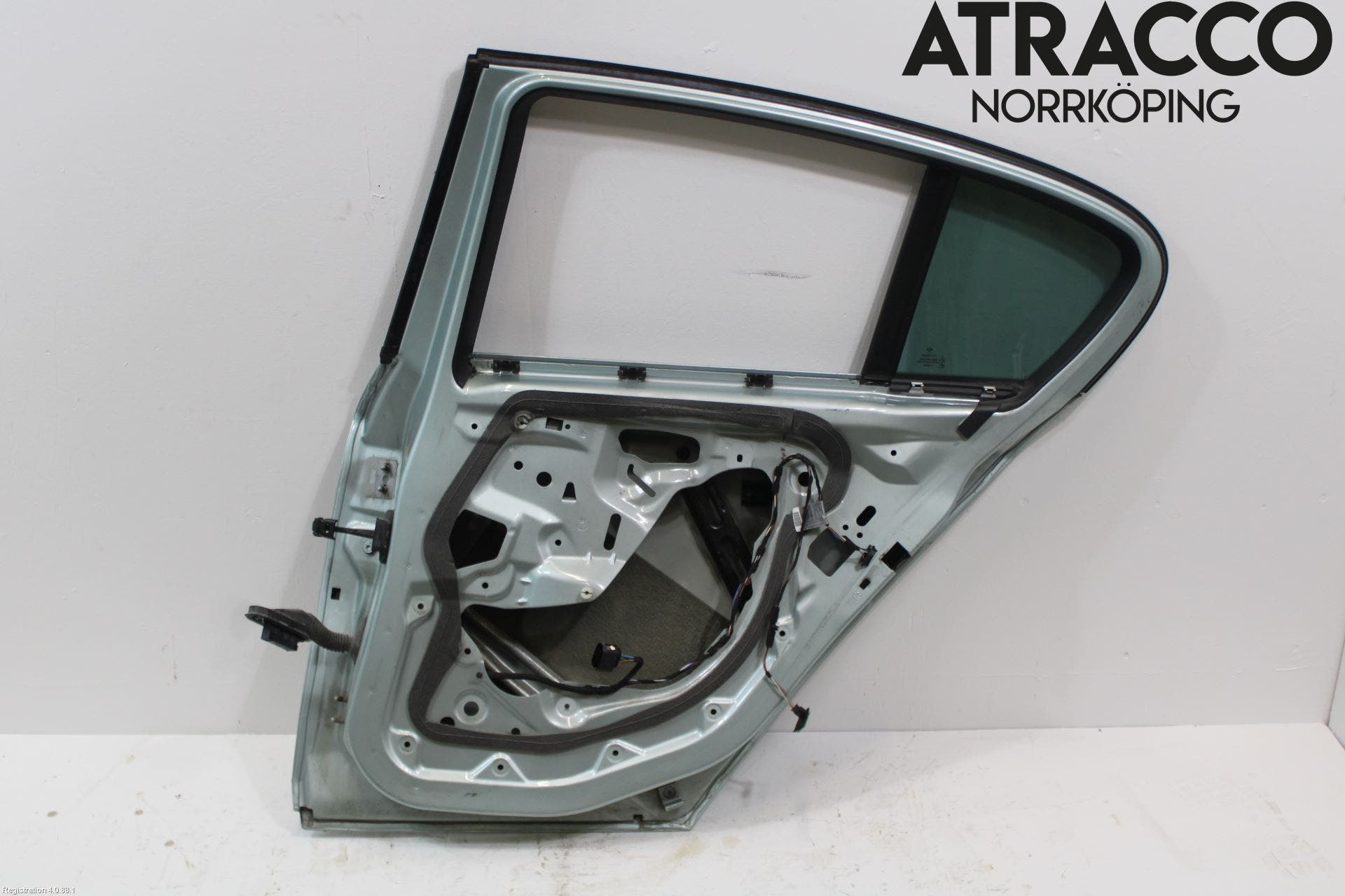 BMW 1 E87/81 5D/3D 03-11 Dörr Bak Höger