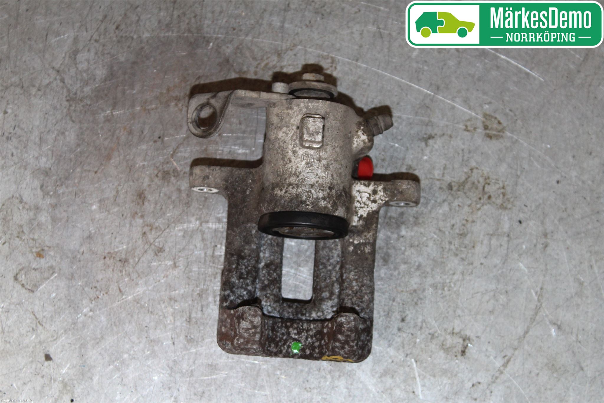 Skoda RAPID Bromsok Bak Vänster