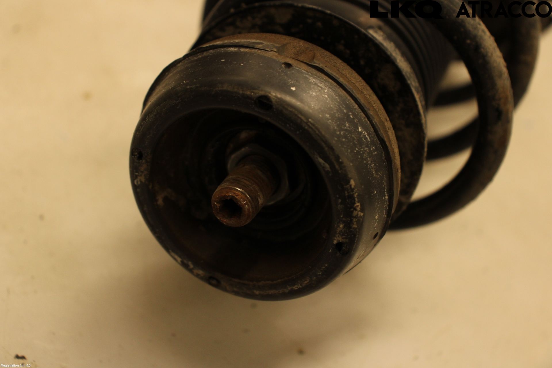 Volkswagen VW POLO 10-17 Fjäderben Fram Höger