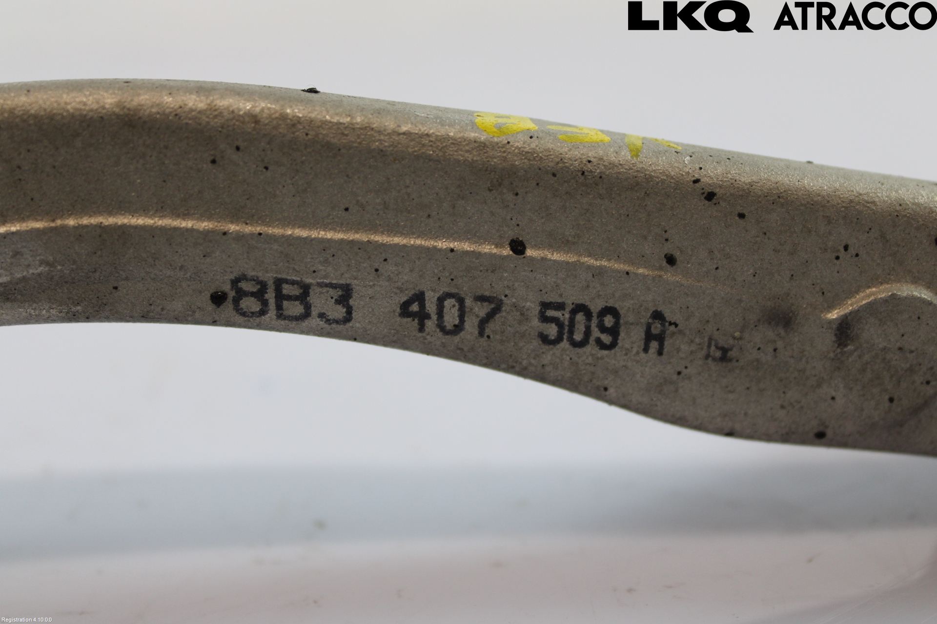 Volkswagen VW TOUAREG CR 18- Bärarm Fram Undre Vä