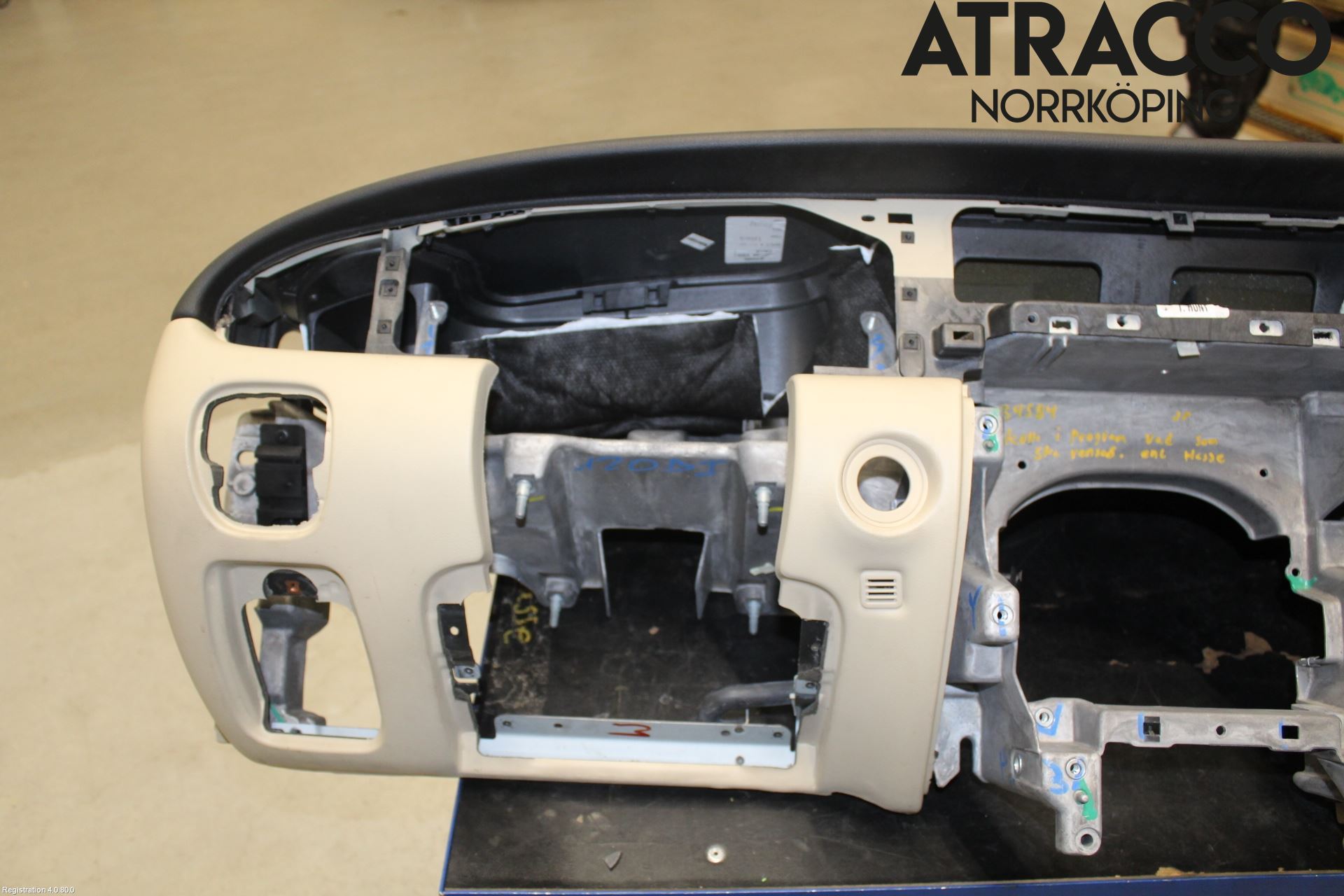 Jaguar XJ X350        03-09 Instrumentbräda