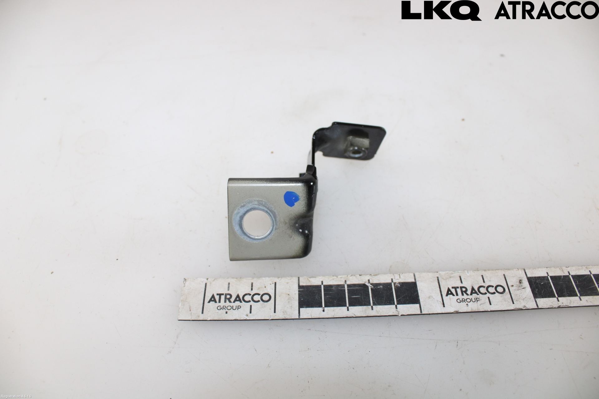 Audi Q4 E-TRON FZ 22- Skärmfäste Fram Hö